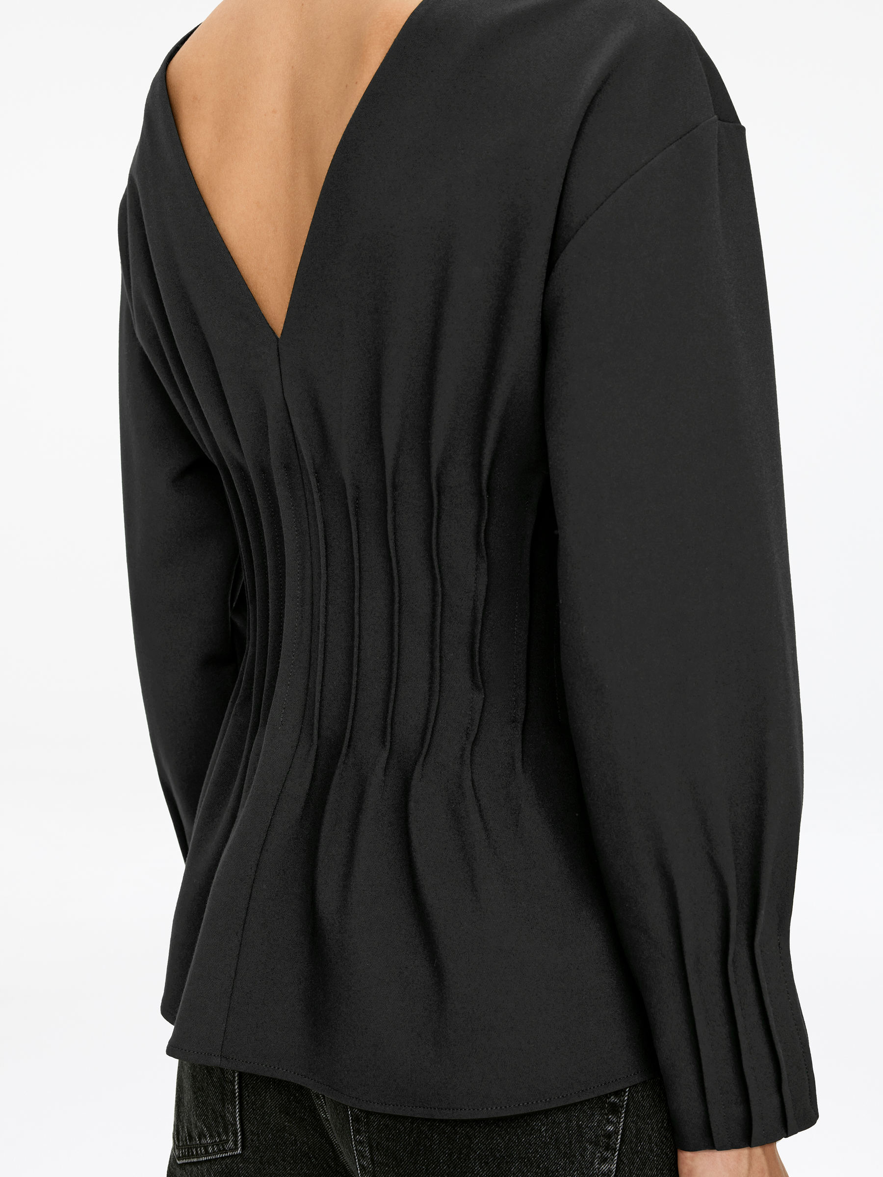 Pleated Top - Black - Slim fit - Women - StillMedia/Lookbook - 5