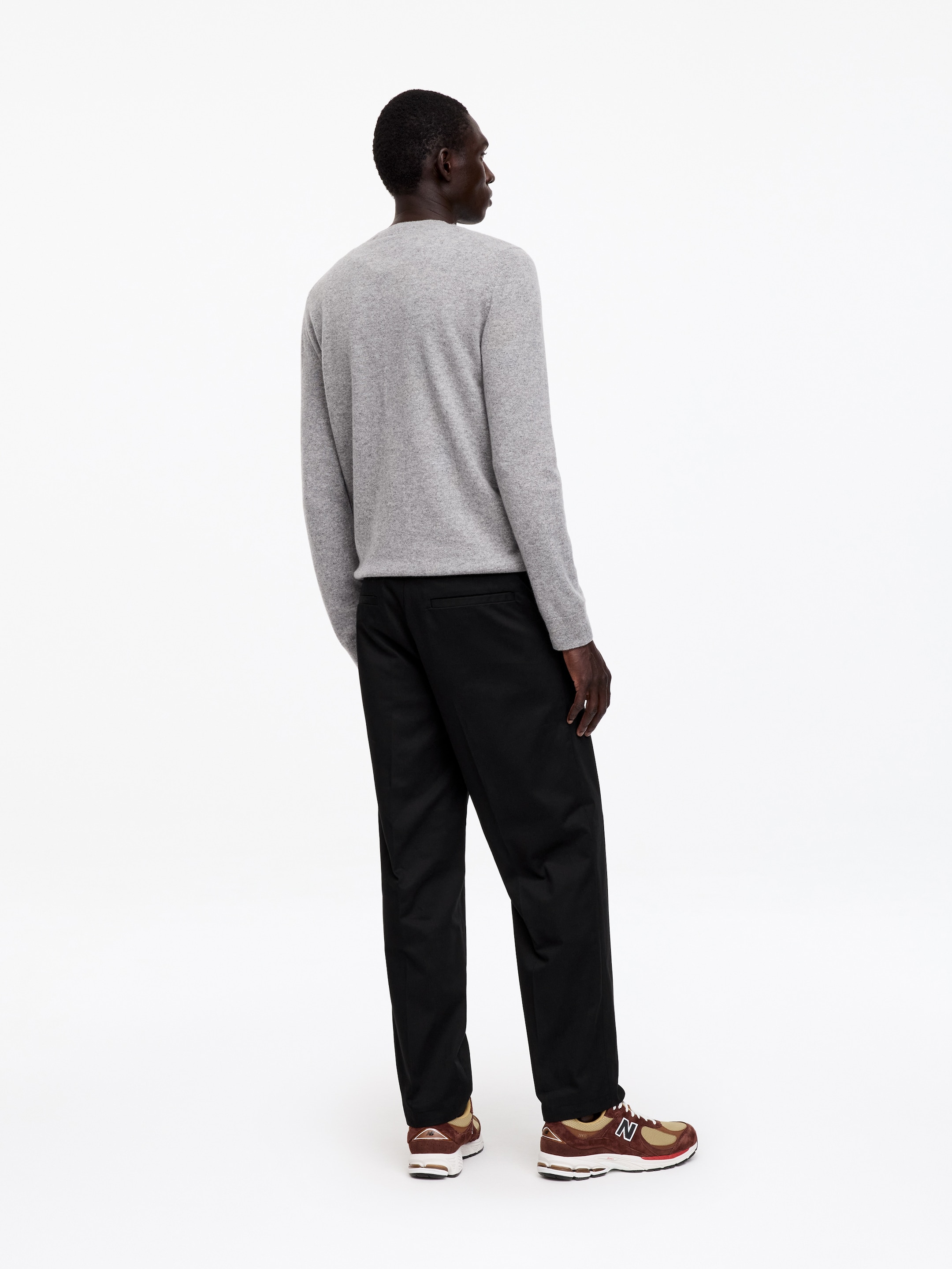 Relaxed chinos - Svart - Relaxed fit - men - StillMedia/Lookbook - 5