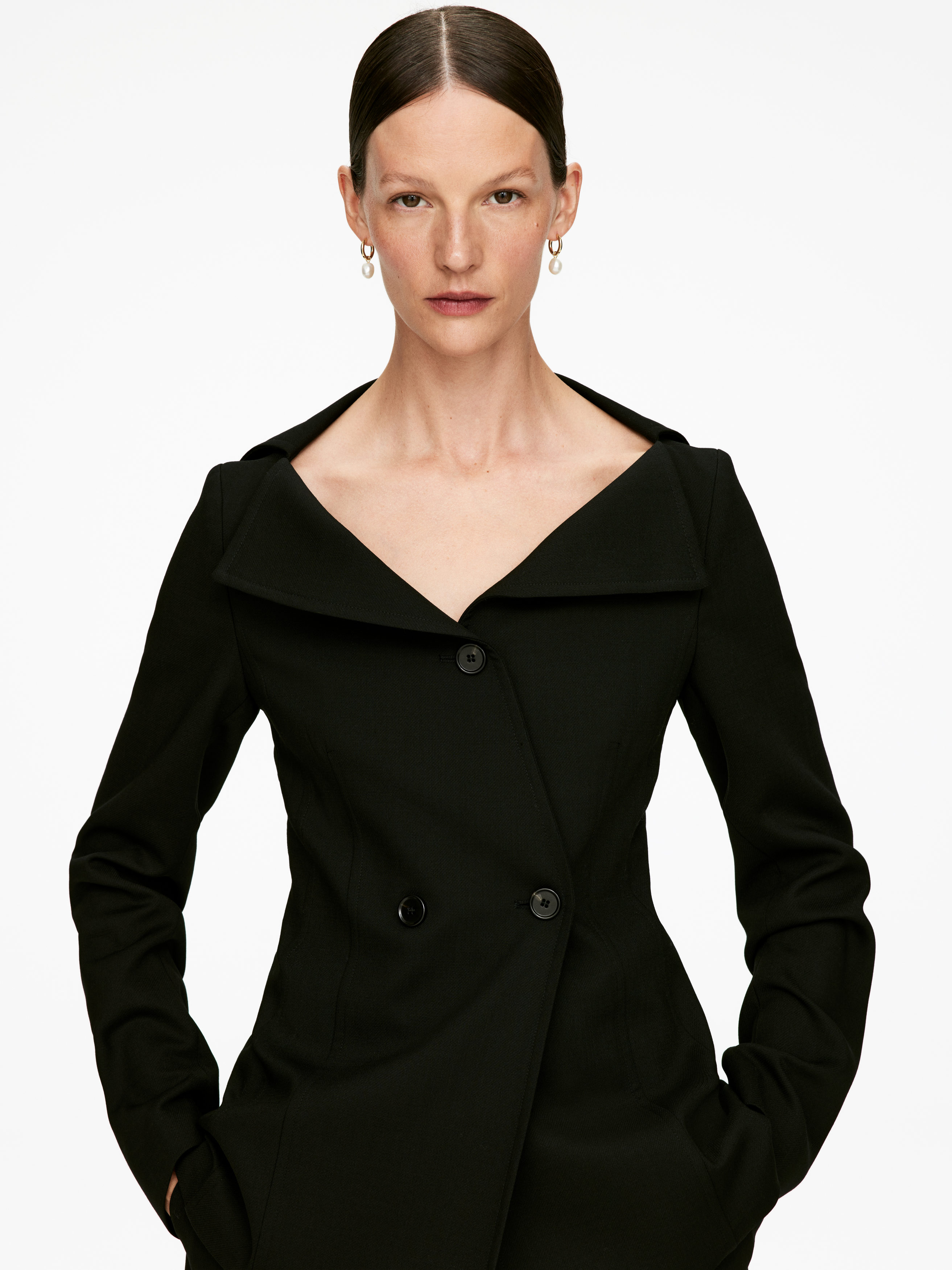 Off-Shoulder Blazer - Black - Slim fit - Women - StillMedia/Lookbook - 4