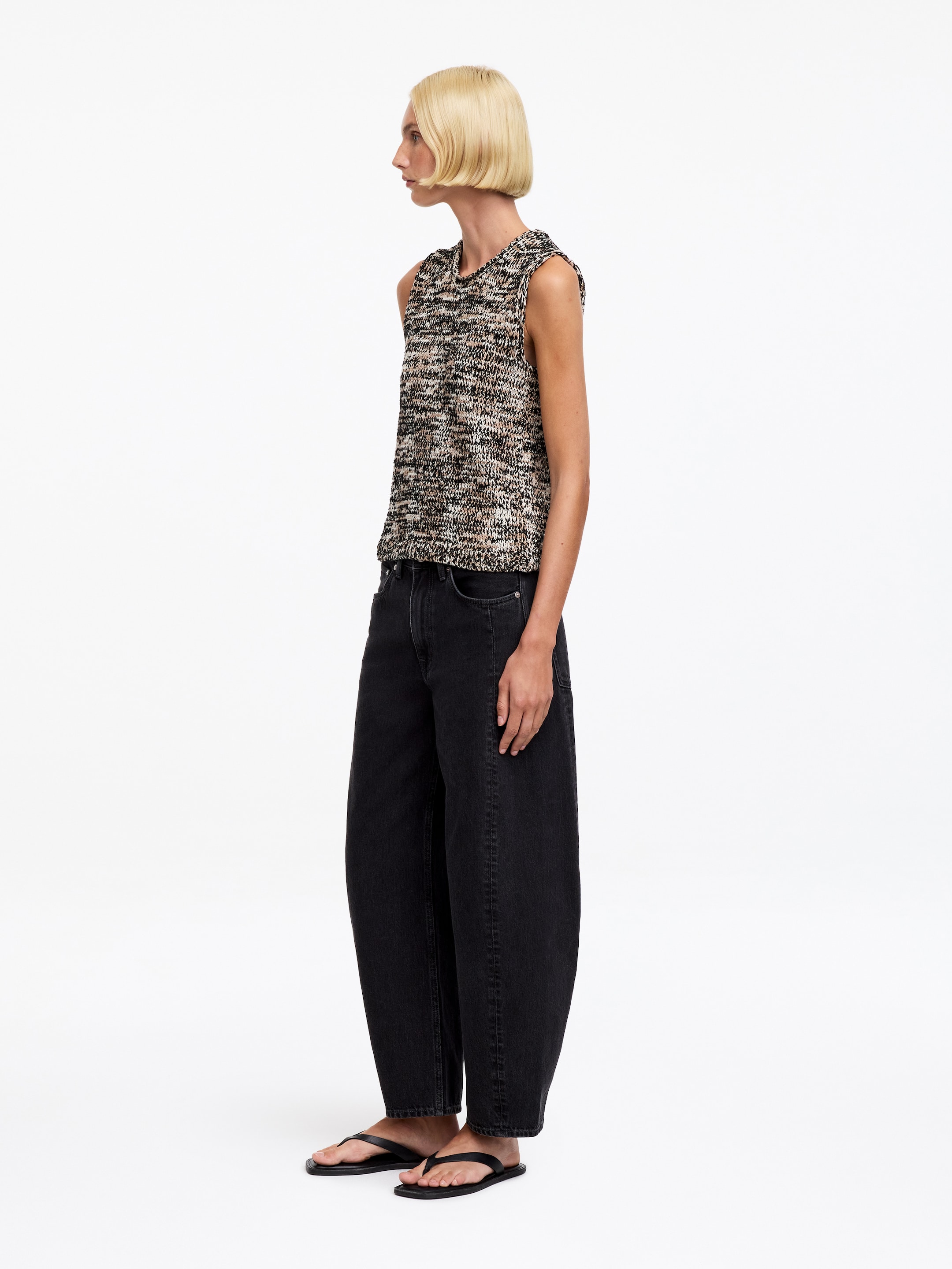 Mélange Knitted Vest - Black - Regular fit - women - StillMedia/Lookbook - 5