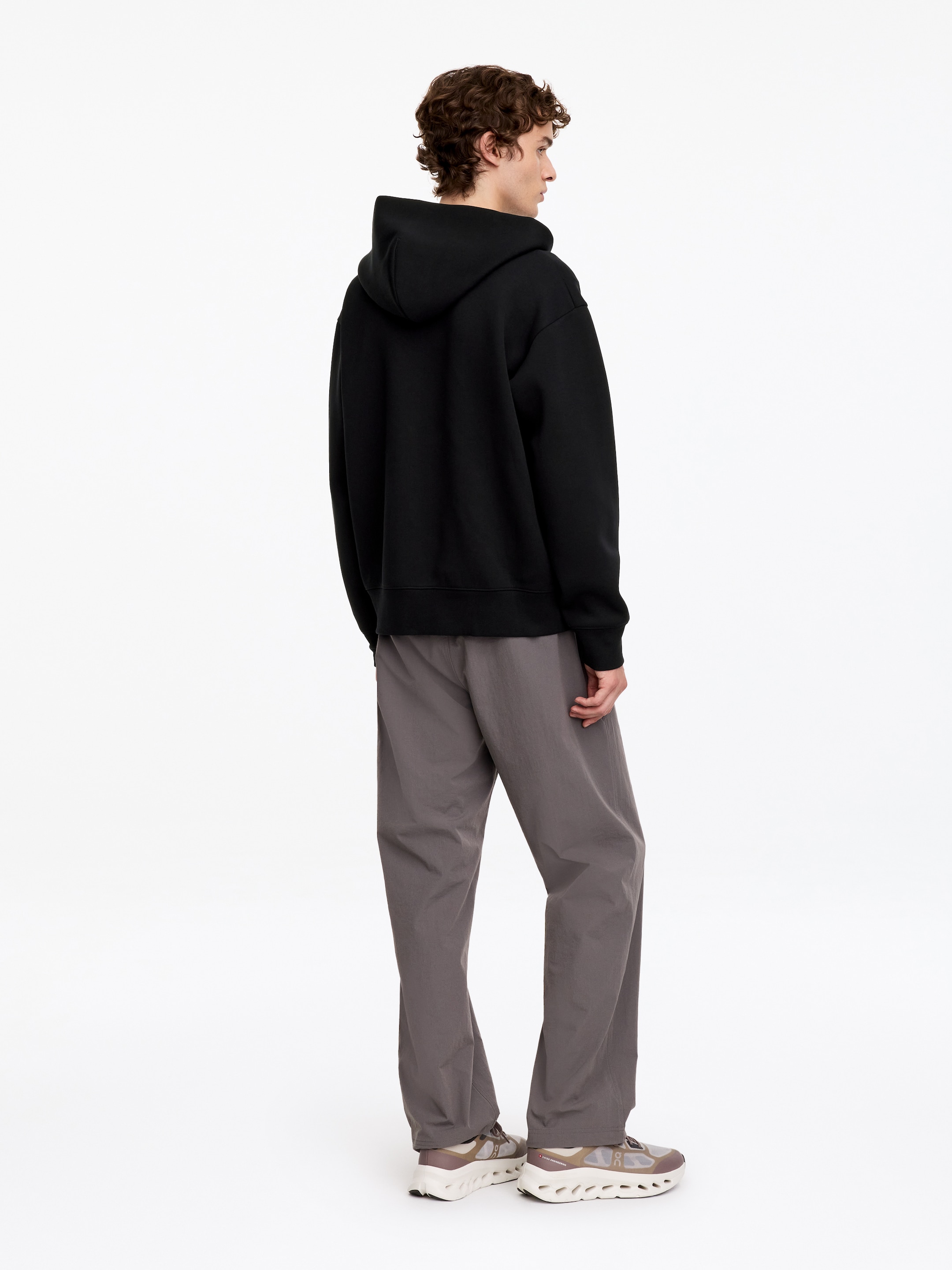 ARKET ACTIVE Scuba-Kapuzenjacke - Schwarz - Regular Fit - men - StillMedia/Lookbook - 3
