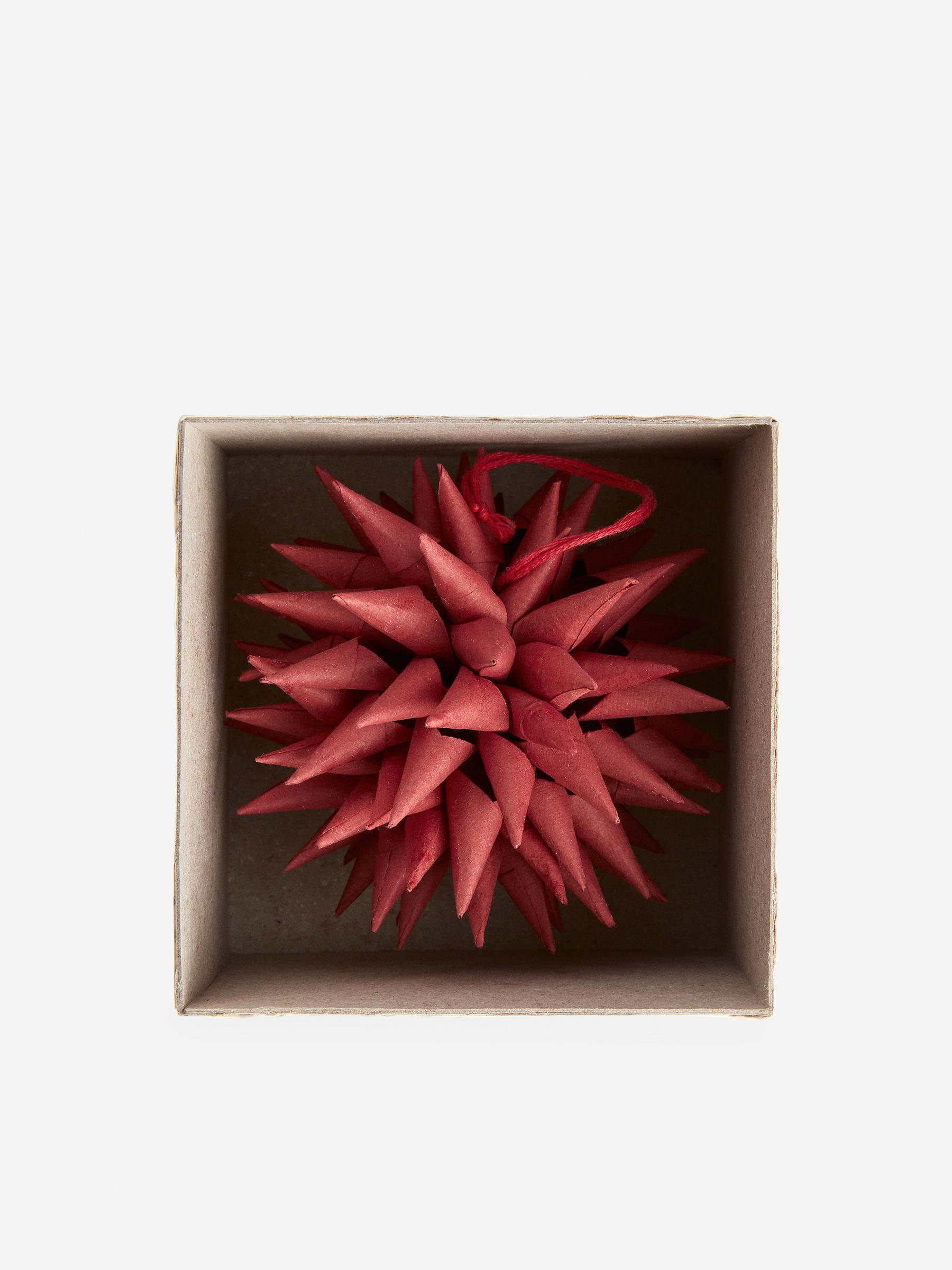 A World of Craft Paper Star - Red - Homeware - StillMedia/DescriptiveDetail - 2