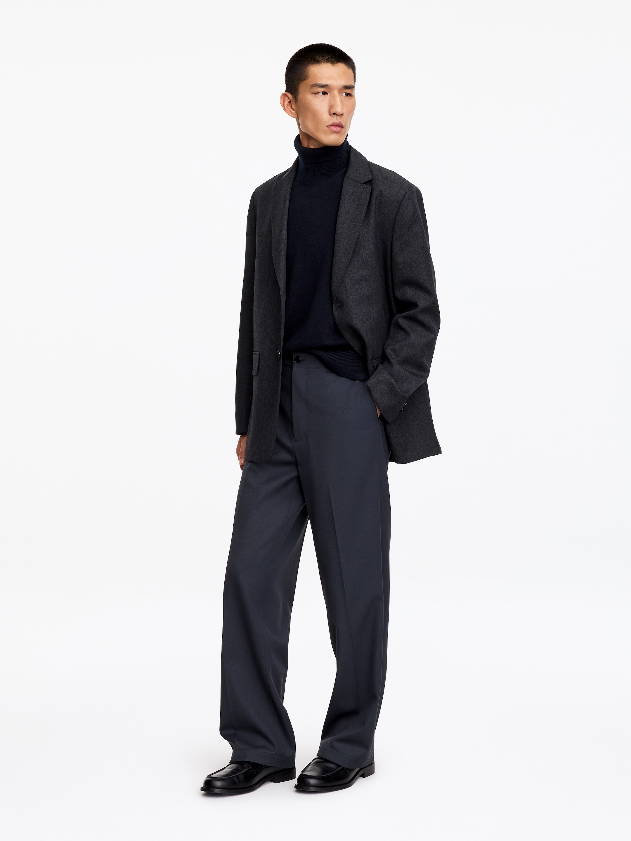 Cashmere Roll-Neck Jumper - Navy - Regular fit - men - StillMedia/Lookbook - 2