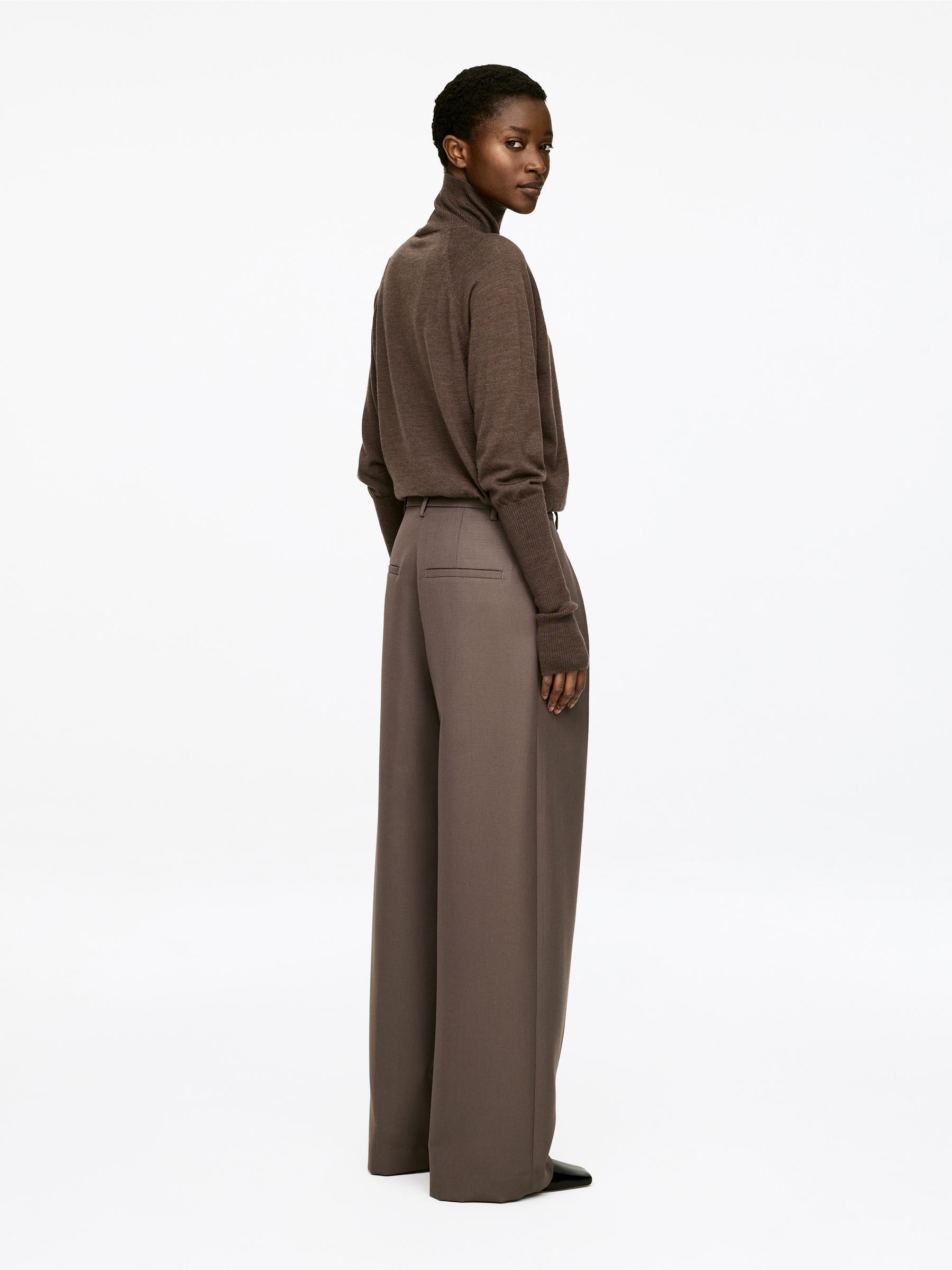 Tailored Wool-Blend Trousers - Dark Mole - Relaxed fit - Women - StillMedia/Lookbook - 1