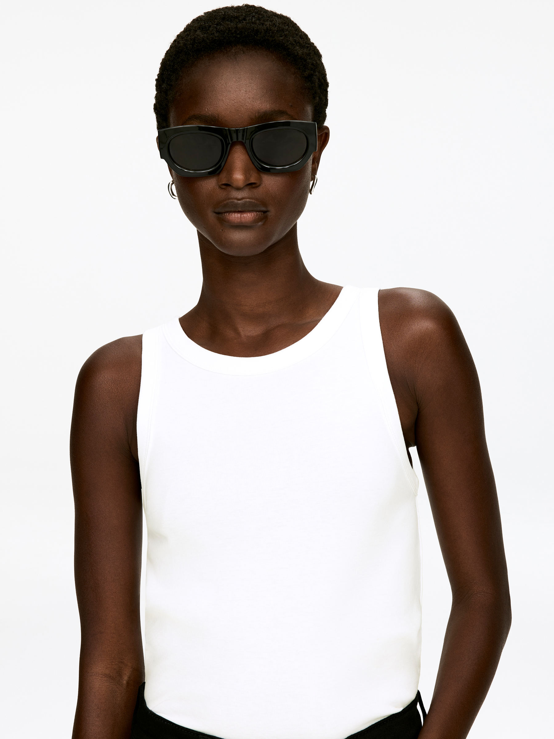 Top de tirantes de tipo deportivo de canalé - Blanco - Corte ajustado - Women - StillMedia/Lookbook - 39