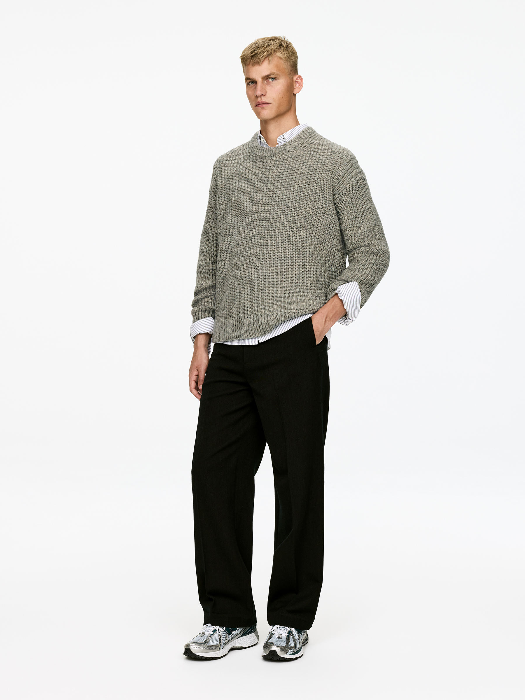 Wool Jumper - Grey Melange - Loose fit - Men - StillMedia/Lookbook - 3