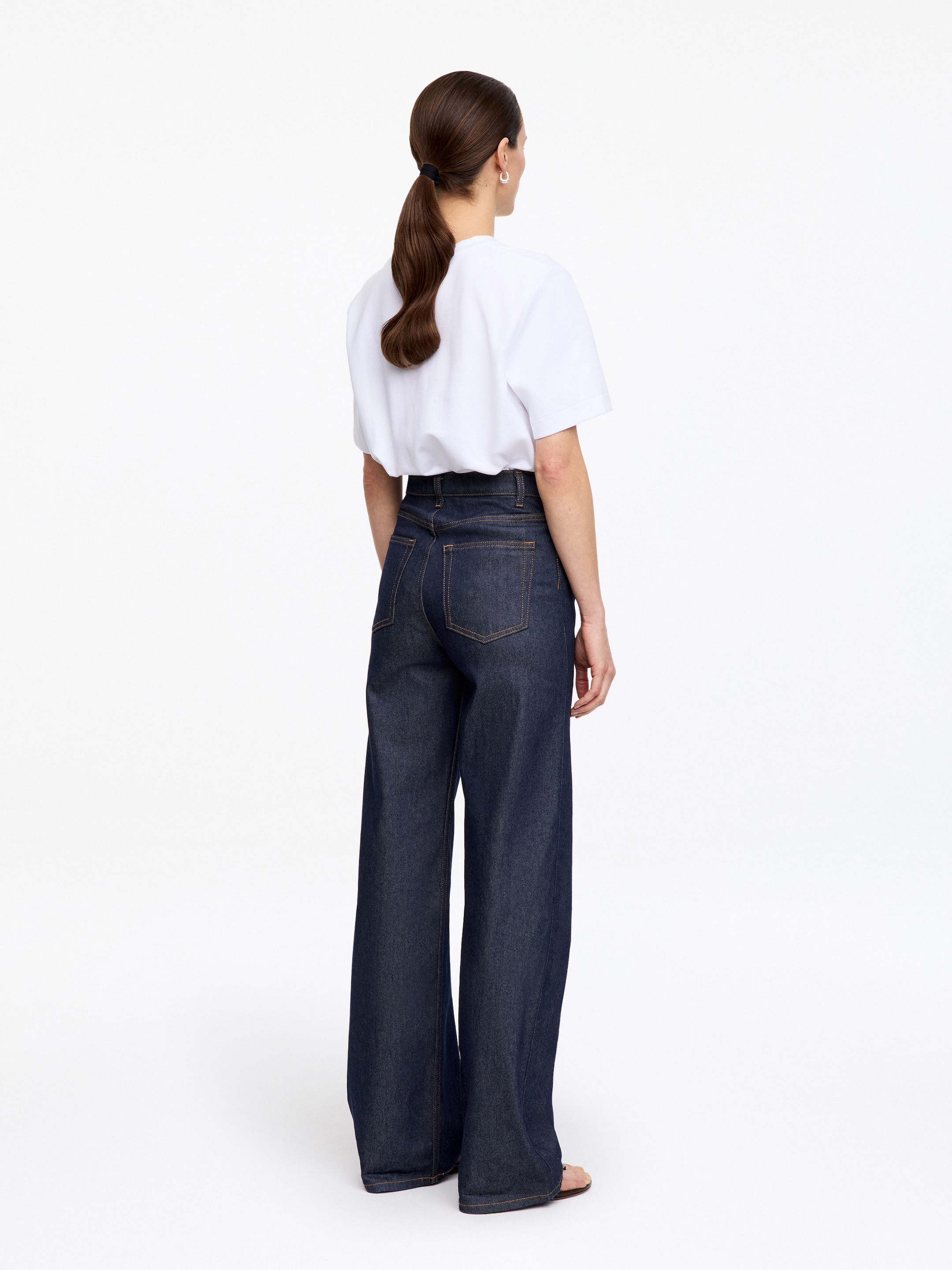 LUPINE Flared Jeans - Dark Blue - Women - StillMedia/Lookbook - 7