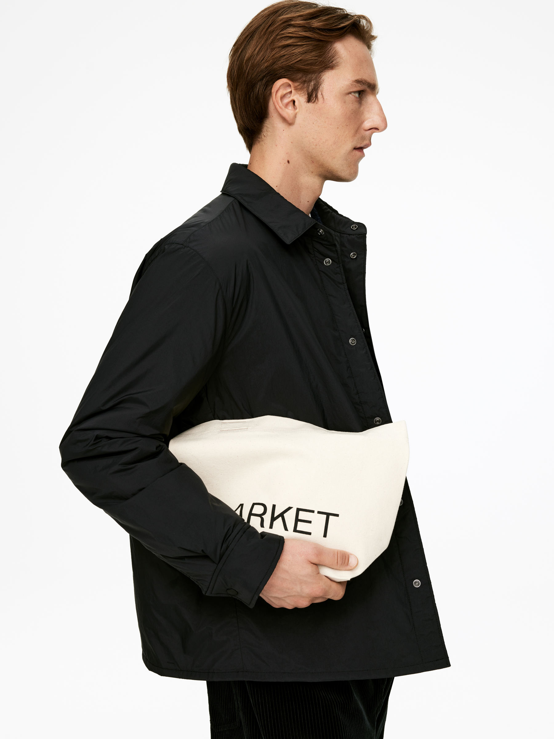 ARKET Miniväska i canvas - Off-white/svart - Travel - StillMedia/Lookbook - 10