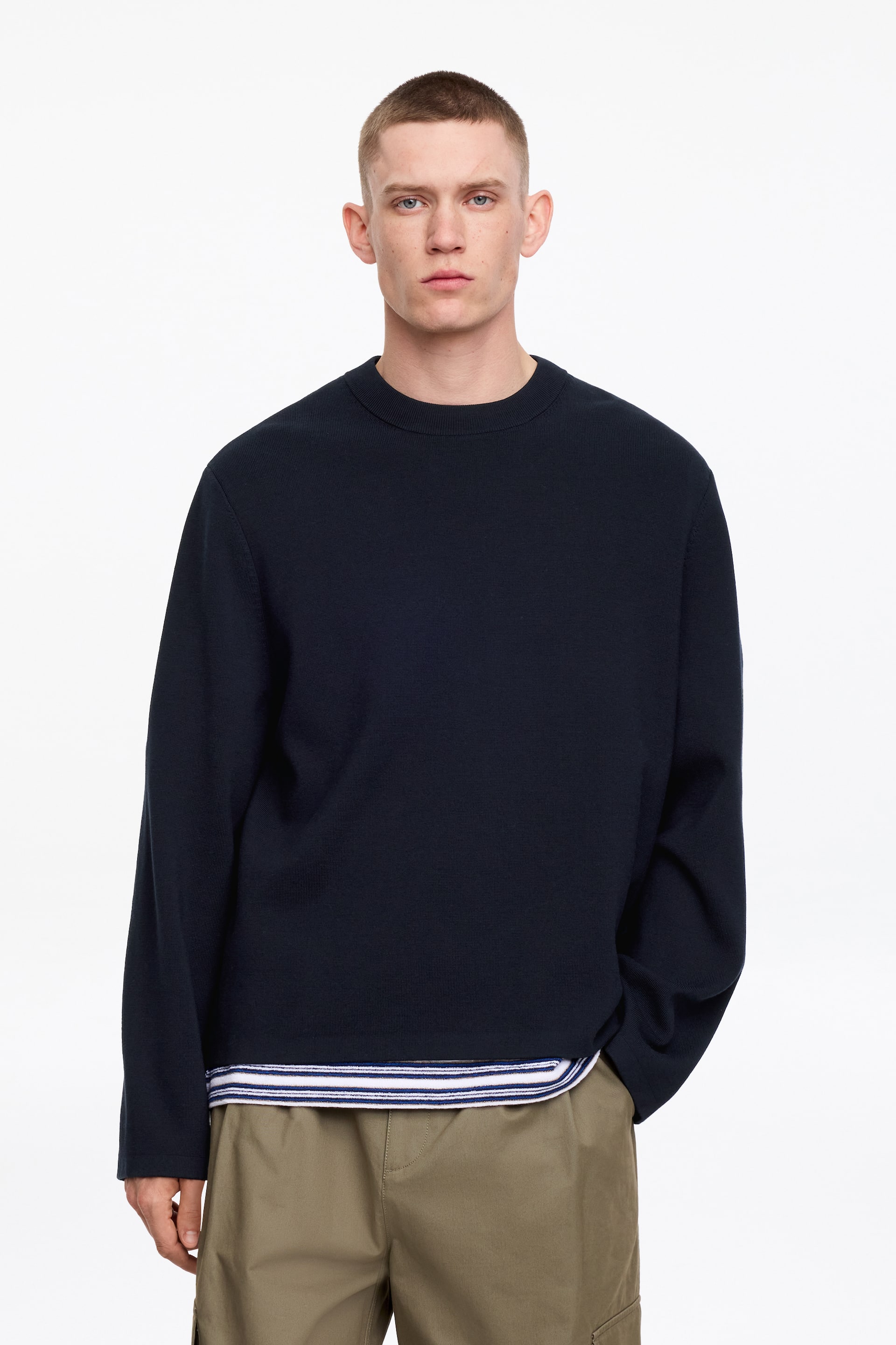 Προβολή μεγαλύτερης εικόνας: Χαλαρό Πουλόβερ από Βαμβακερό Μείγμα - Σκούρο Μπλε - Men | H&M GR 1