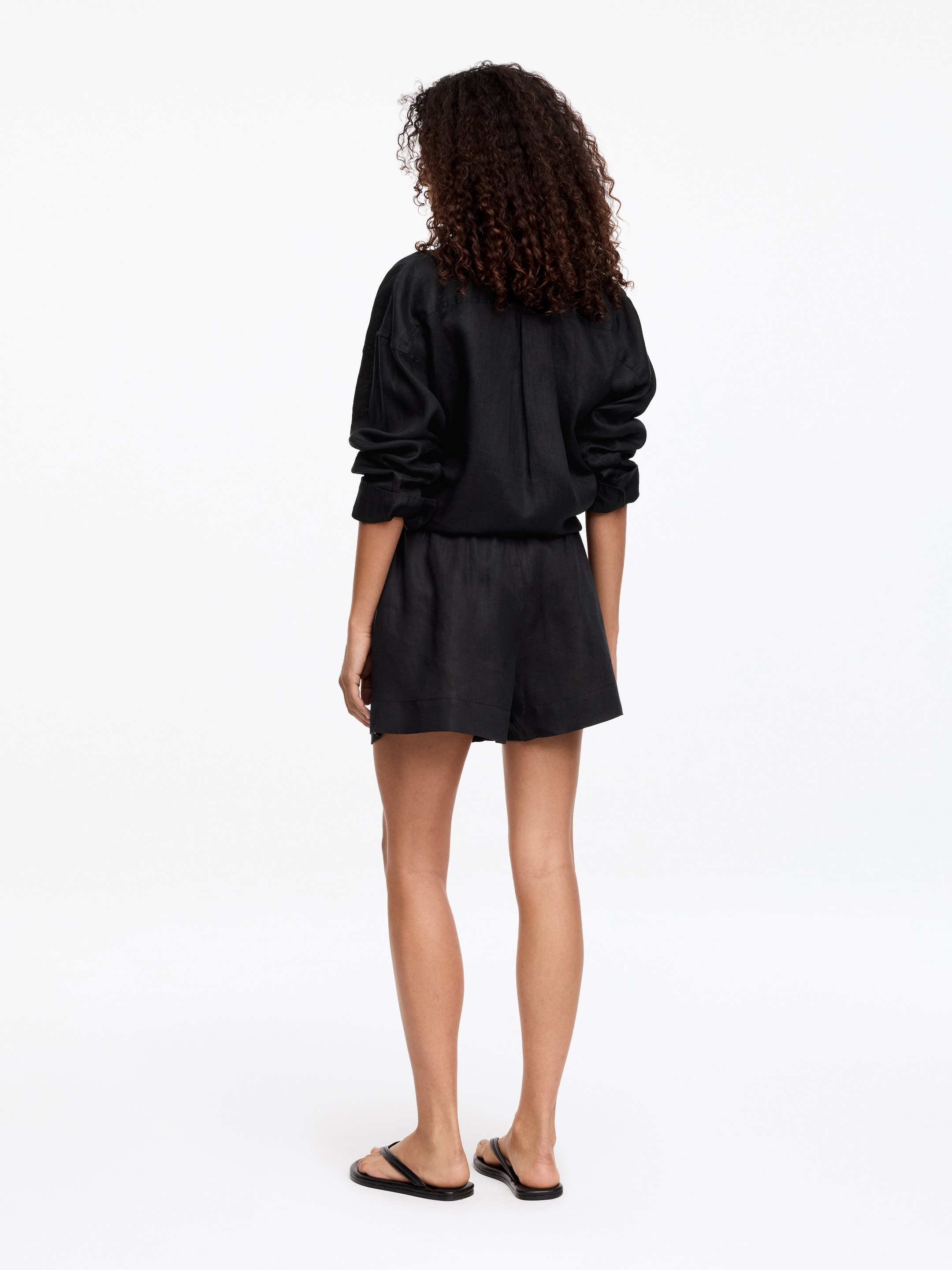 Drawstring Linen Shorts - Black - Oversized - Women - StillMedia/Lookbook - 4