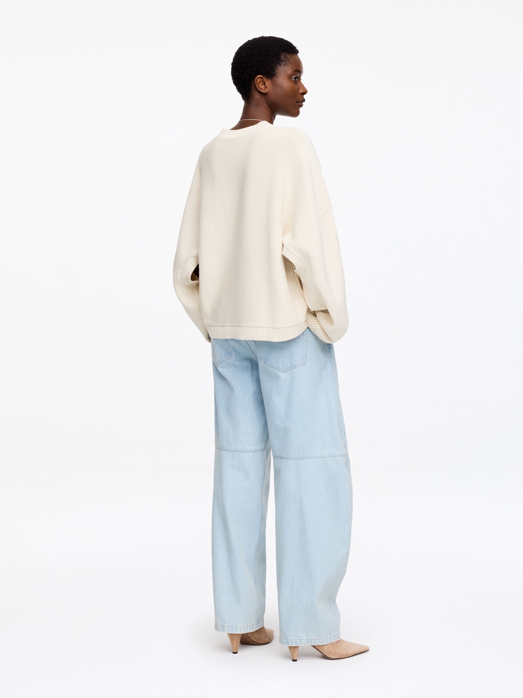 Pull en coton avec découpes - Crème - Loose fit - Femme - StillMedia/Lookbook - 2