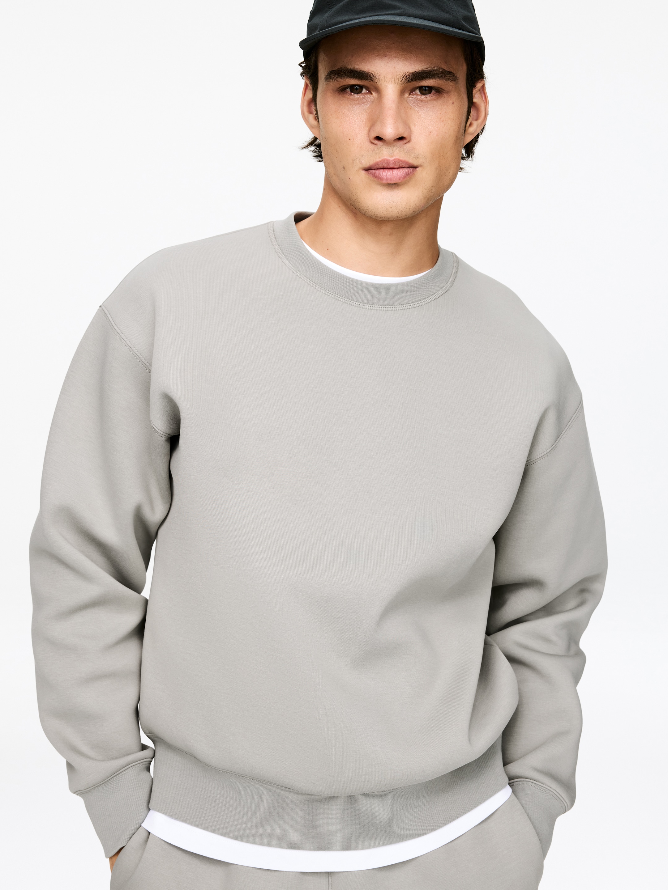 ARKET ACTIVE Sweatshirt - Grey - Loose fit - Men - StillMedia/Lookbook - 3