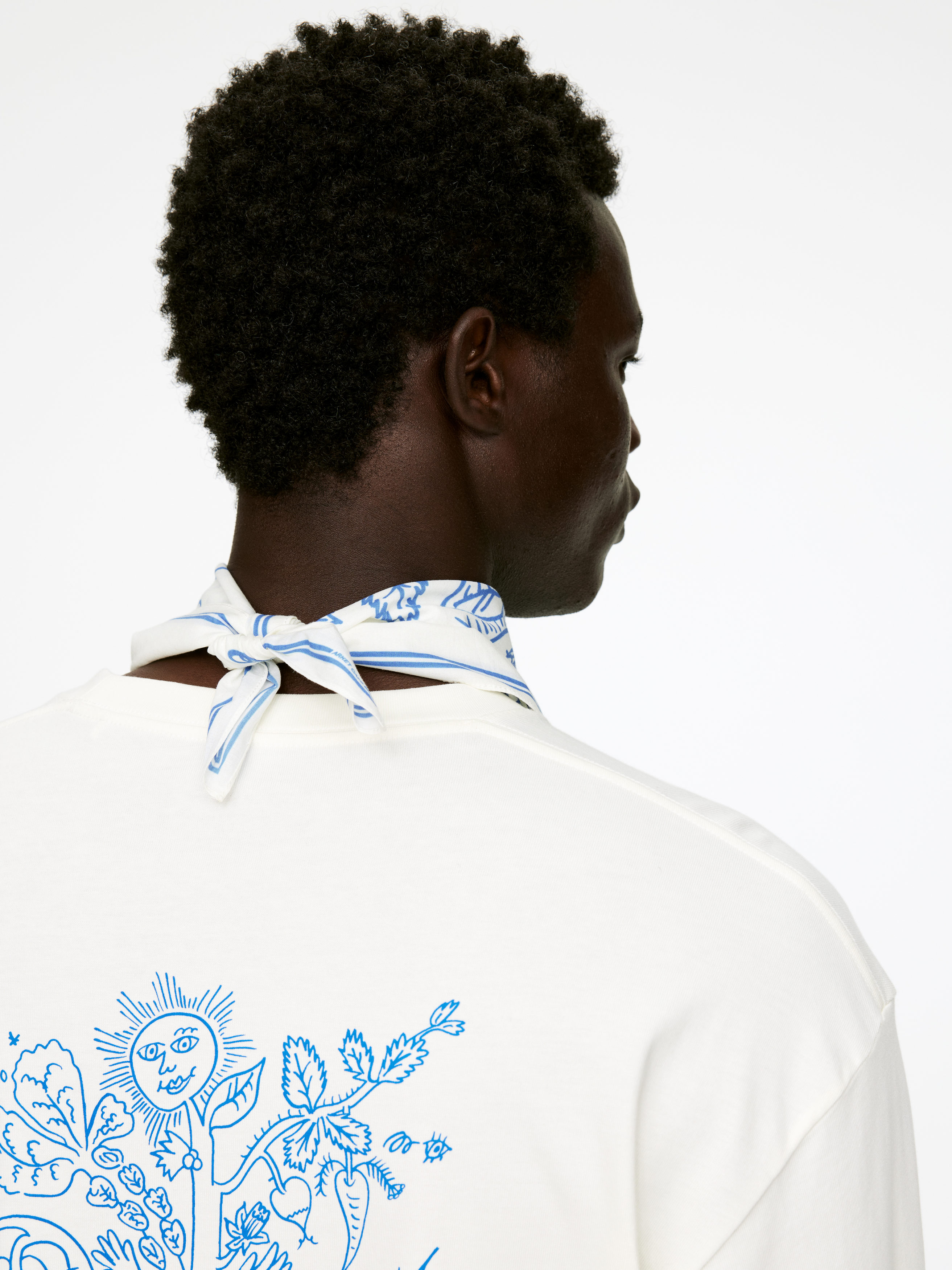 Bandana ARKET CAFÉ - Blanc/Bleu - men - StillMedia/Lookbook - 4