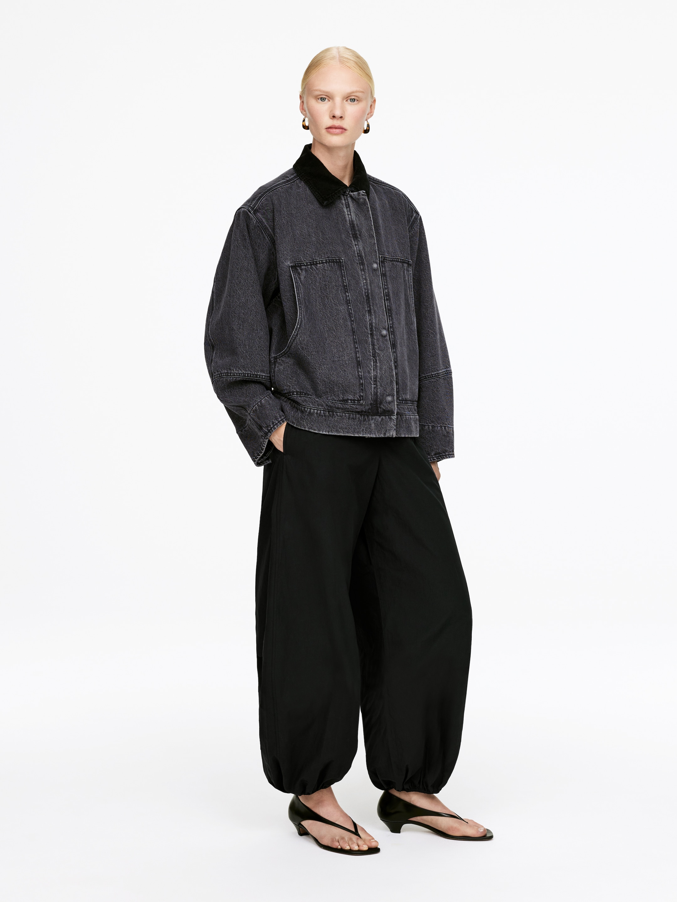 Visa större bild: Jacka i bomullscanvas - Tvättad grå - DAM | H&M FI 2