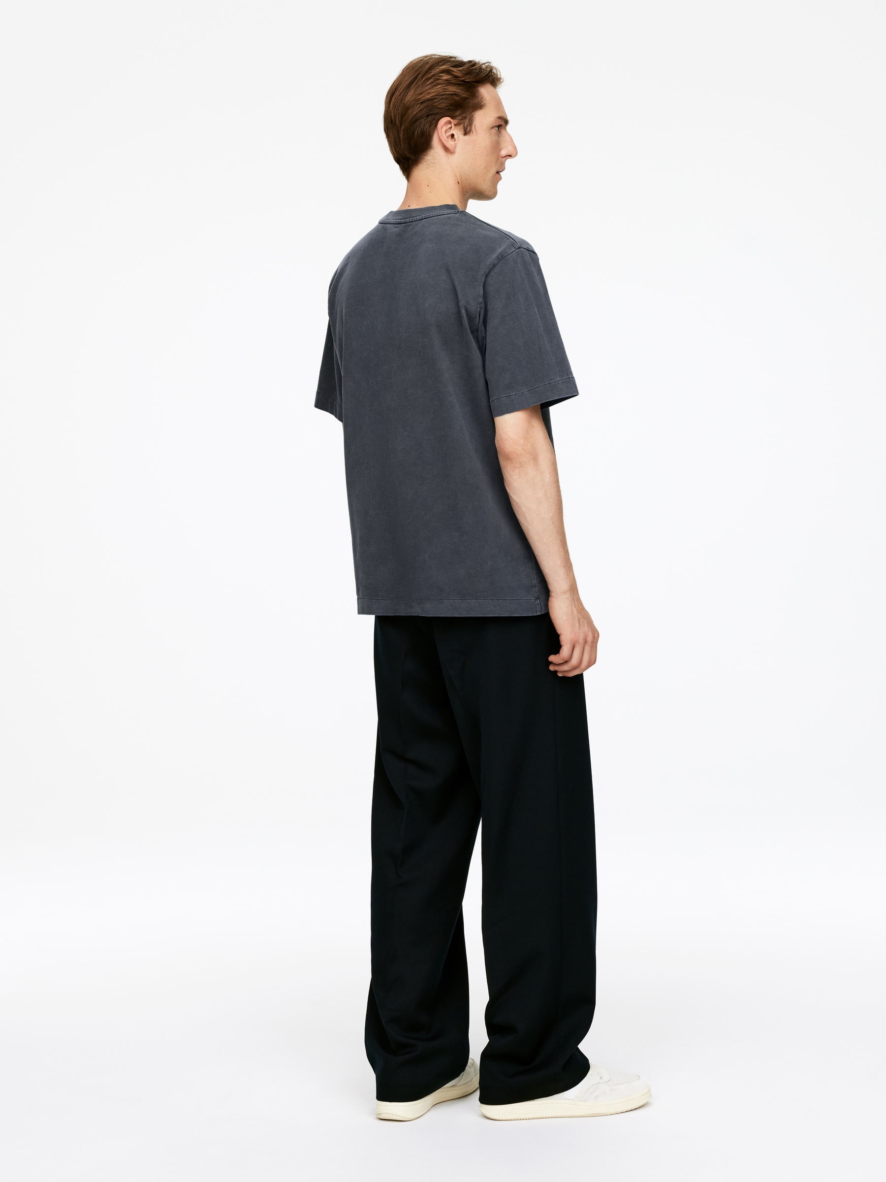 Relaxed T-Shirt - Black - Relaxed fit - Men - StillMedia/Lookbook - 4