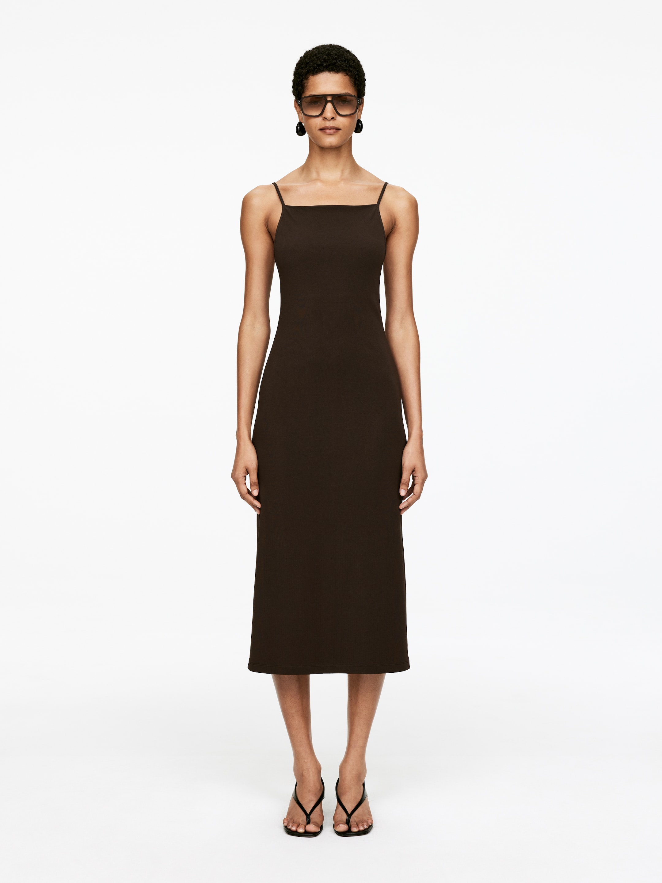 Visualizza immagine più grande: Abito con lavorazione a coste - Marrone scuro - DONNA | H&M IT 1