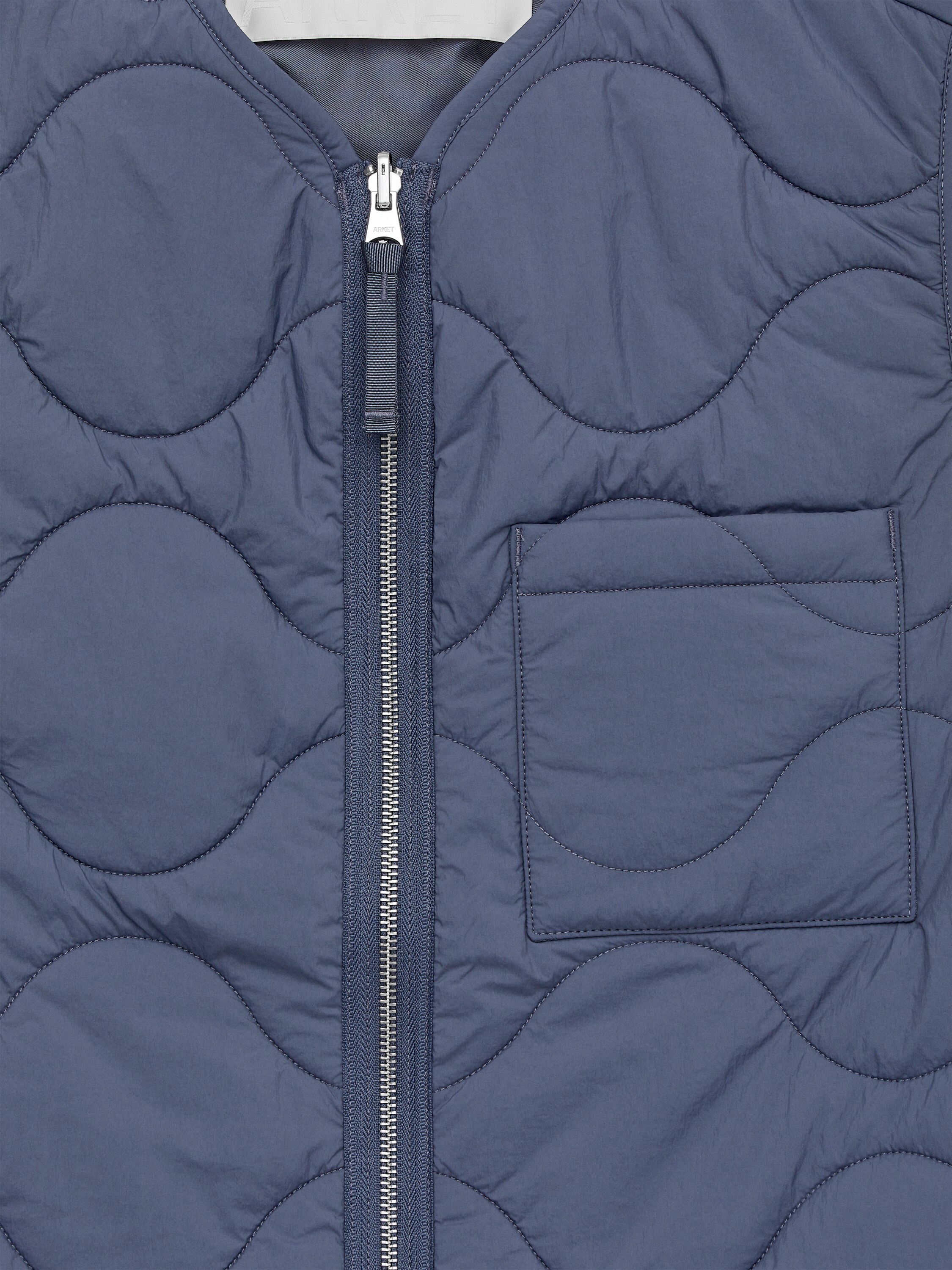 2-in-1 Quilted Liner Vest – Blue – Men – ARKET EU