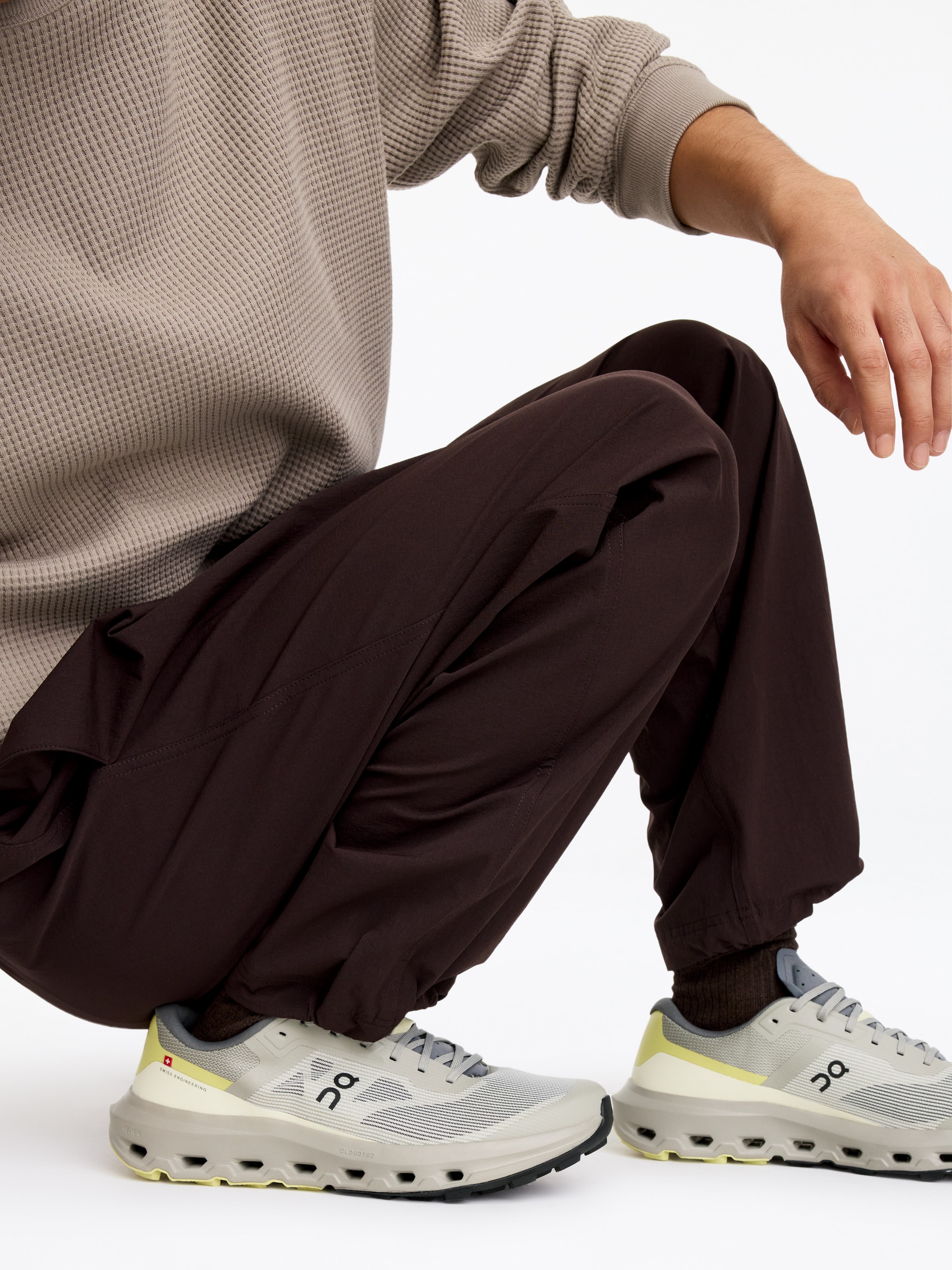 On Cloudvista 3 - Dusty Grey - men - StillMedia/Lookbook - 7