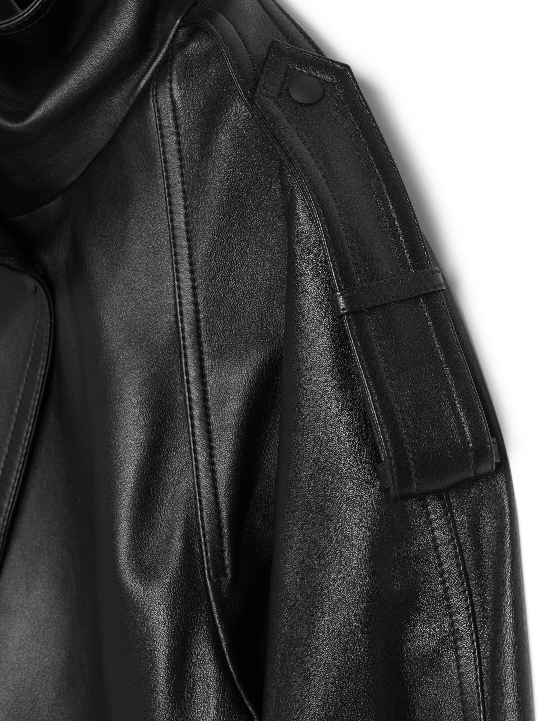 Short Leather Jacket - Black - Regular fit - Women - StillMedia/DescriptiveDetail - 4