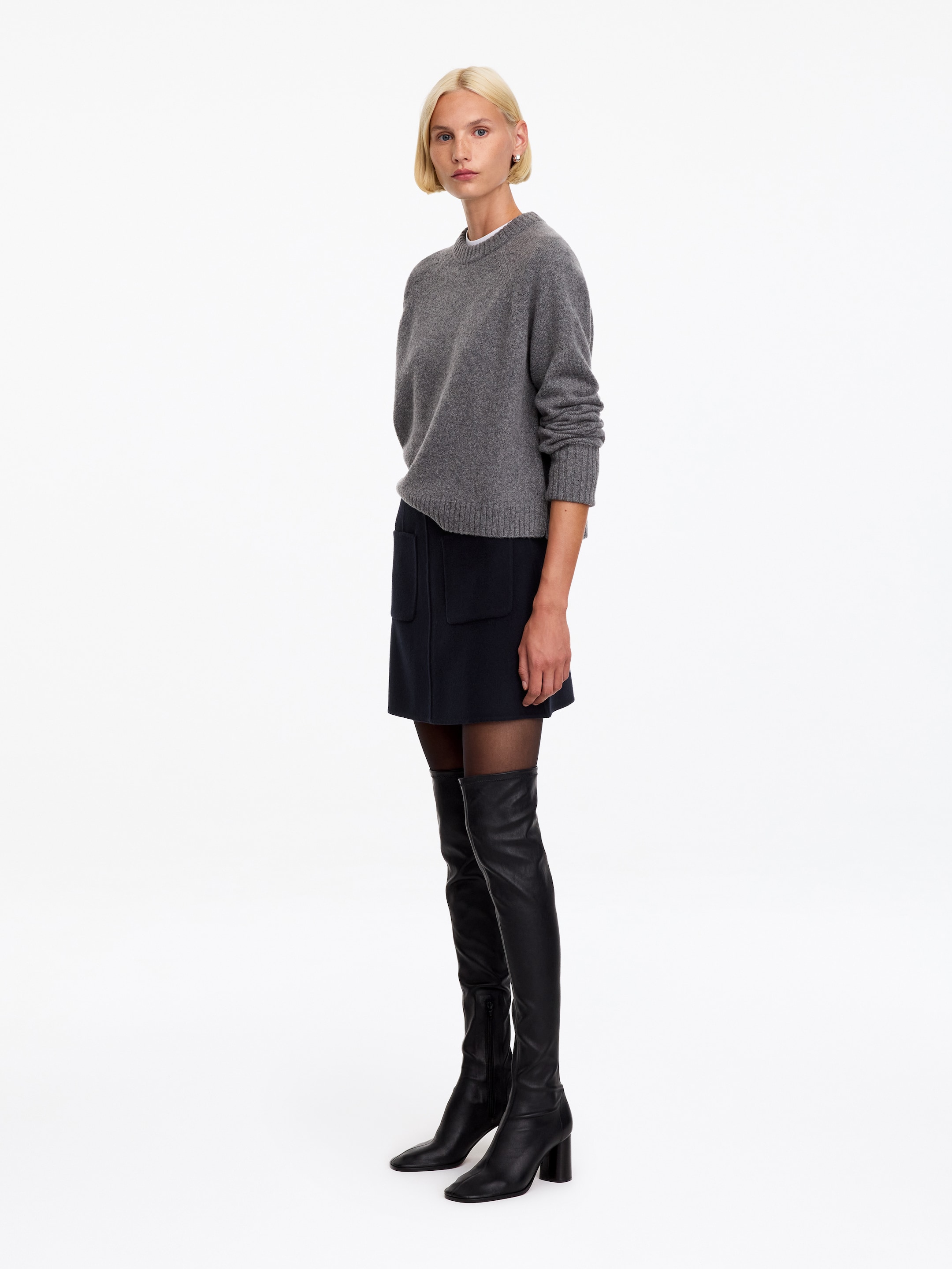 Minikjol i dubbelvävd ullblandning - Marinblå - Regular fit - women - StillMedia/Lookbook - 2