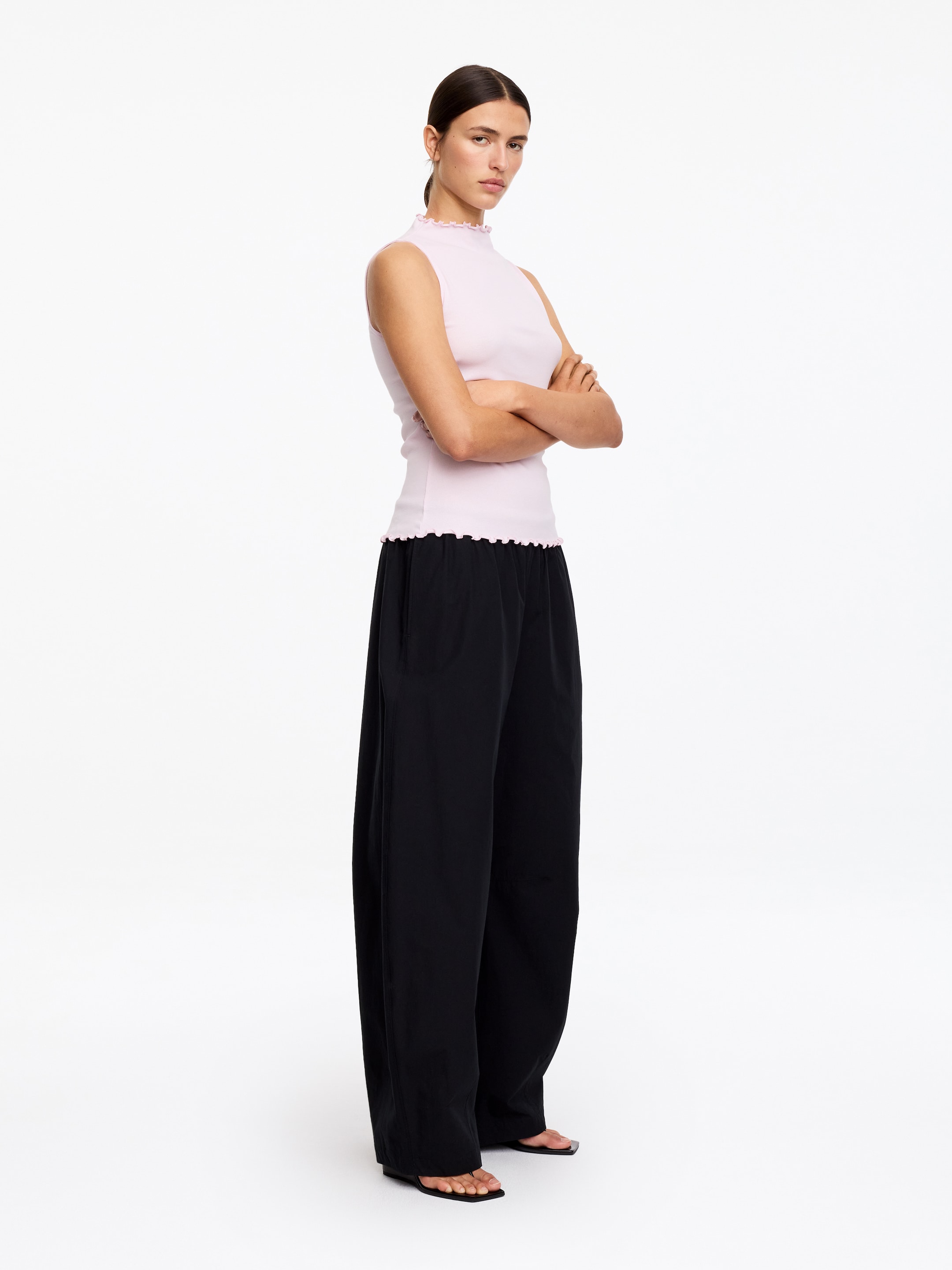 Top de canalé con cuello mock neck - Rosa claro - Corte ajustado - Women - StillMedia/Lookbook - 3