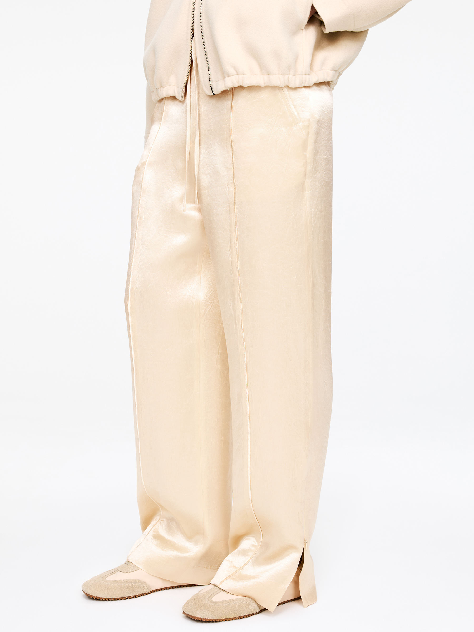 Satinhose - Hellbeige - Relaxed Fit - Damen - StillMedia/Lookbook - 4