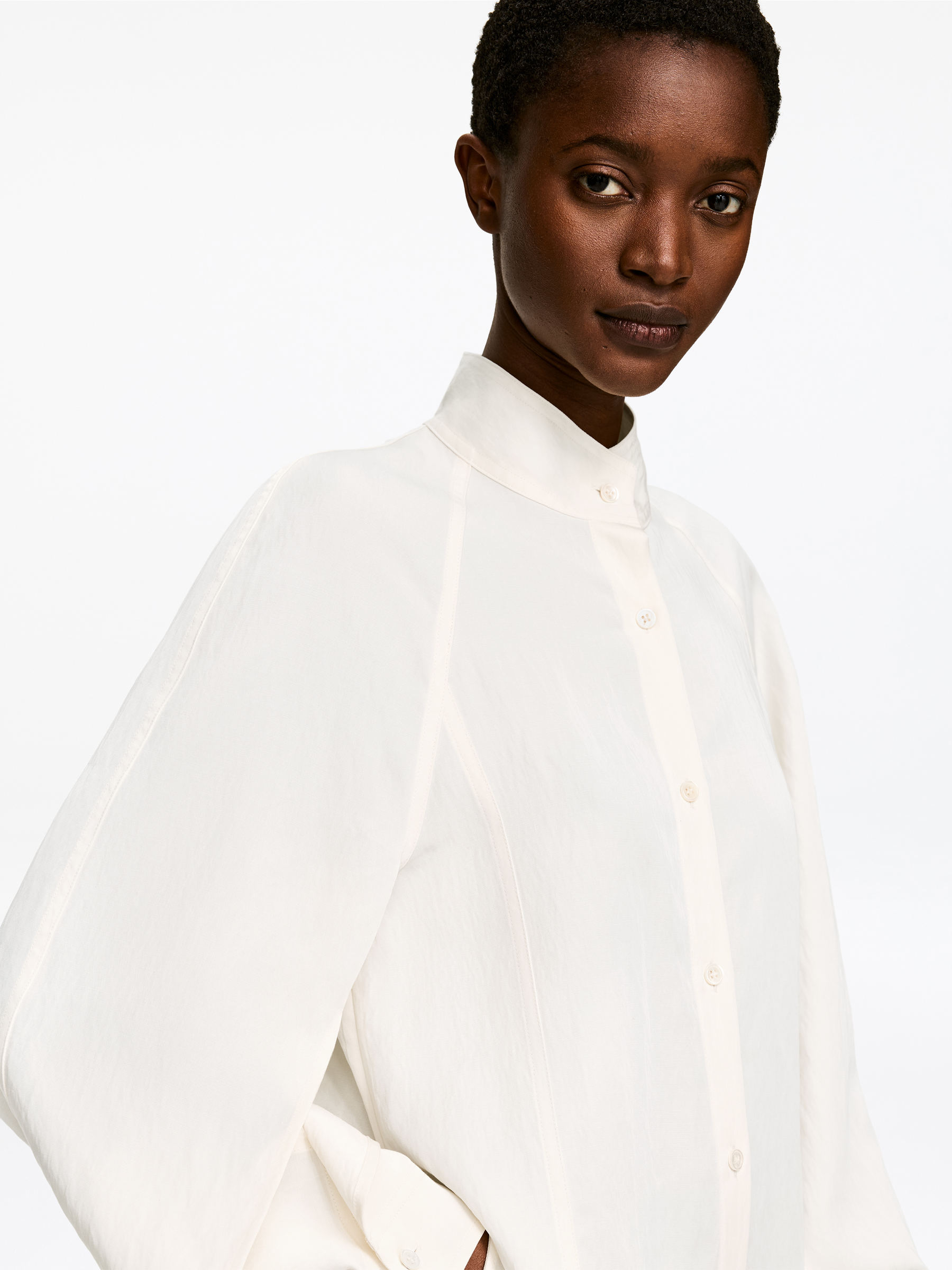 Relaxed Stand-Collar Shirt - White - Relaxed fit - Women - StillMedia/Lookbook - 4