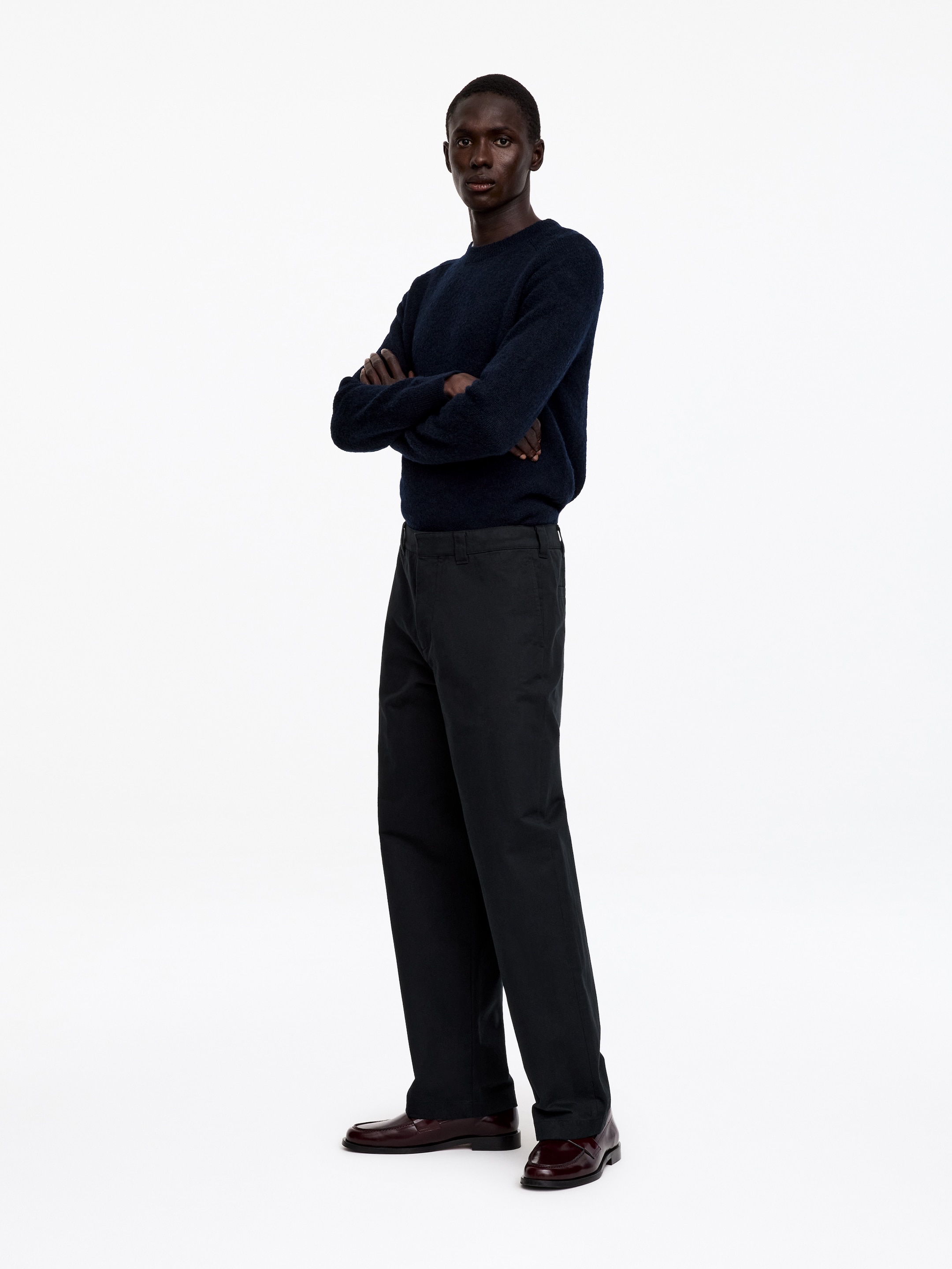 Wide-Fit Workwear Chinos - Black - Loose fit - men - StillMedia/Lookbook - 3