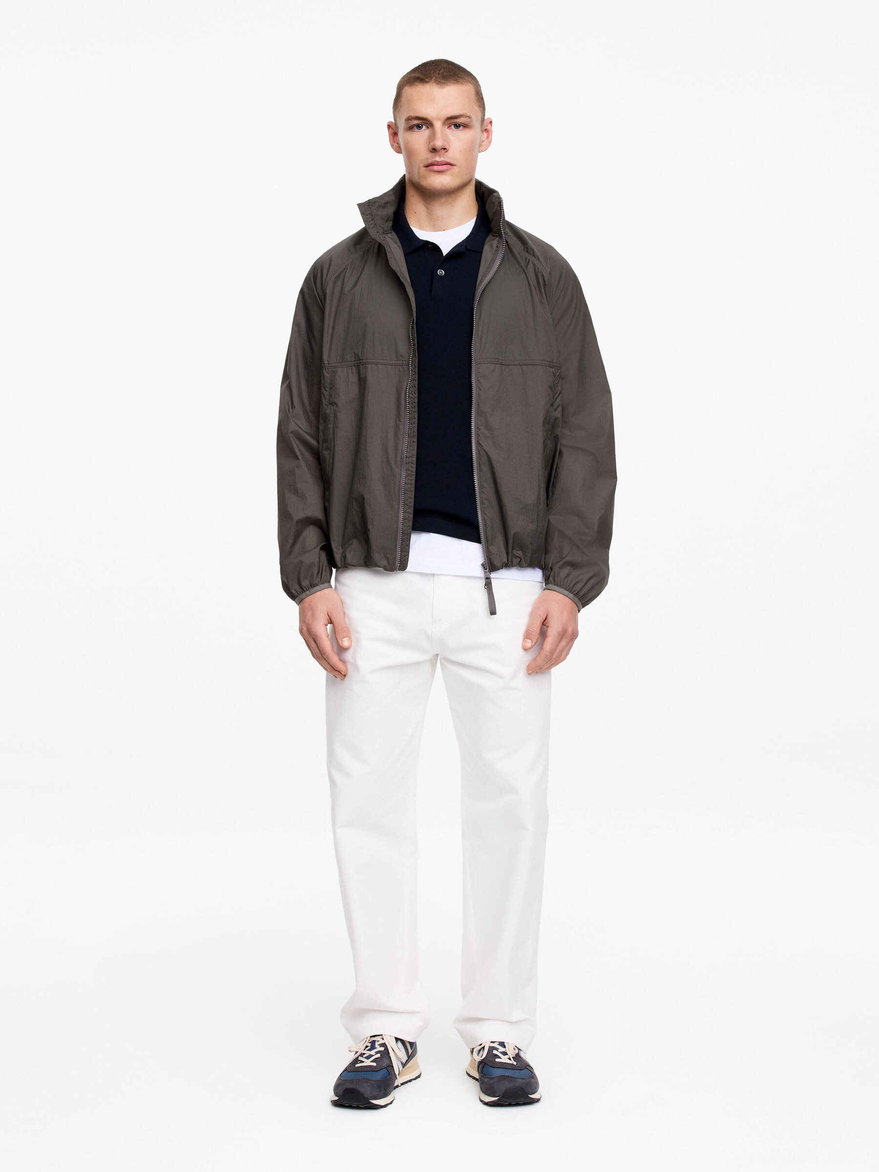Minimal Windbreaker - Grey - Regular fit - Men - StillMedia/Lookbook - 3
