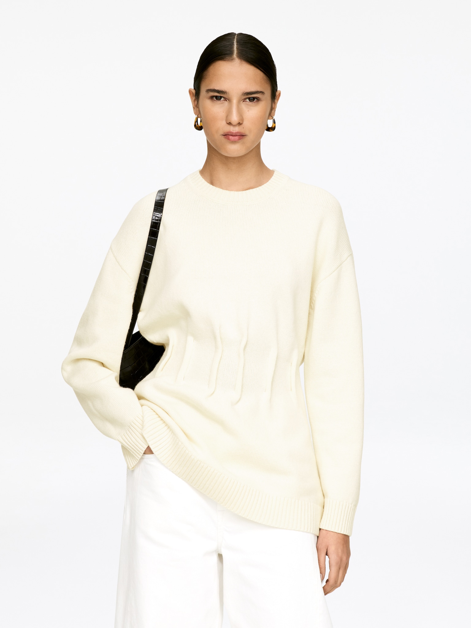 Taillierter Pullover - Cremeweiß - 1