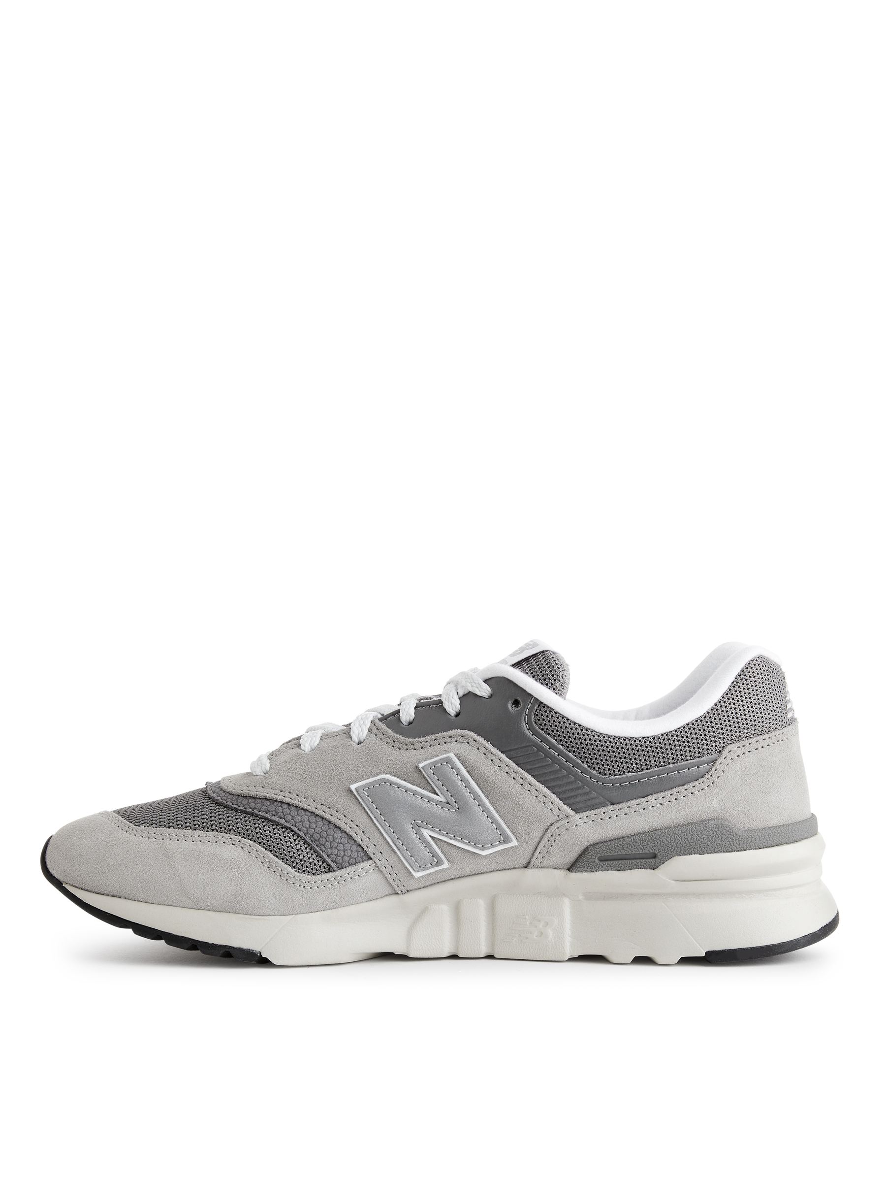 New Balance 997H Trainers - Light Grey - women - StillMedia/DescriptiveStillLife - 1