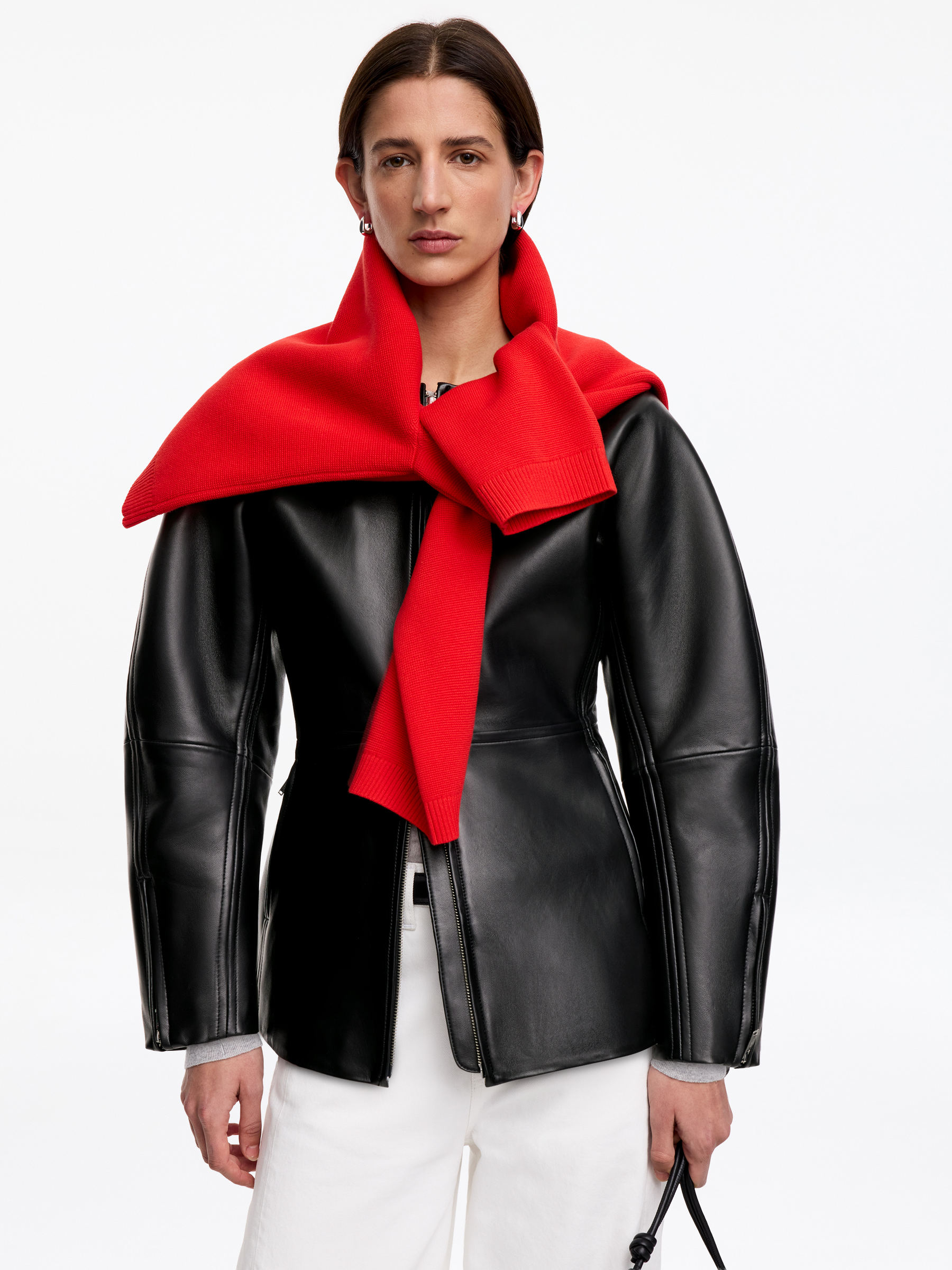 Vorgeformte Lederjacke - Schwarz - Slim Fit - Women - StillMedia/Lookbook - 3