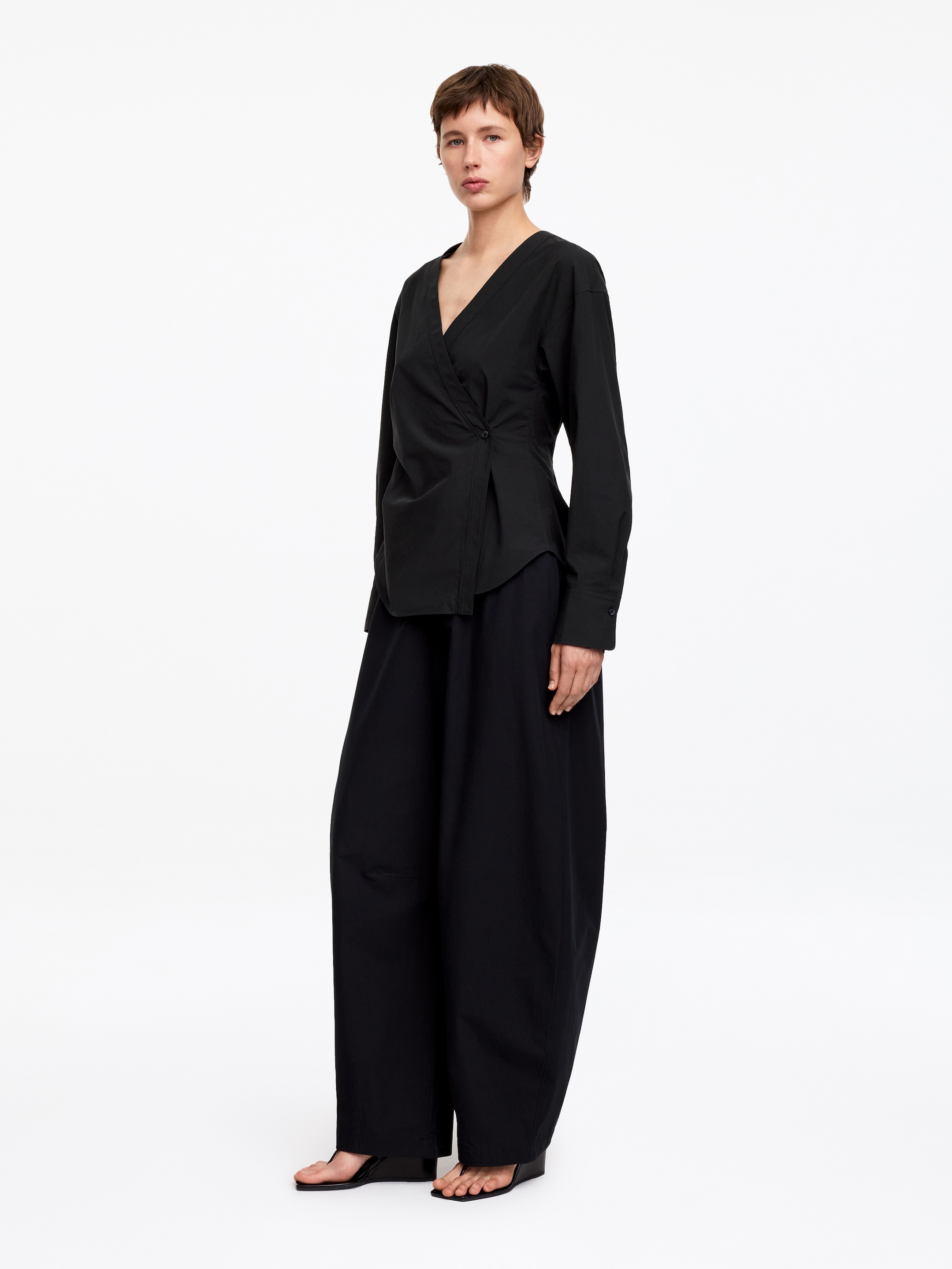 Cotton Wrap Shirt - Black - Regular fit - women - StillMedia/Lookbook - 5