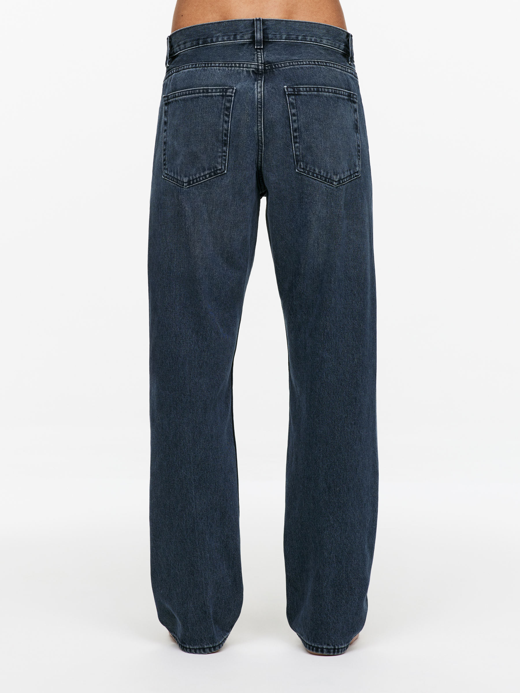 OCEAN Loose Straight Jeans - Dark Blue - Loose fit - Men - StillMedia/Lookbook - 7