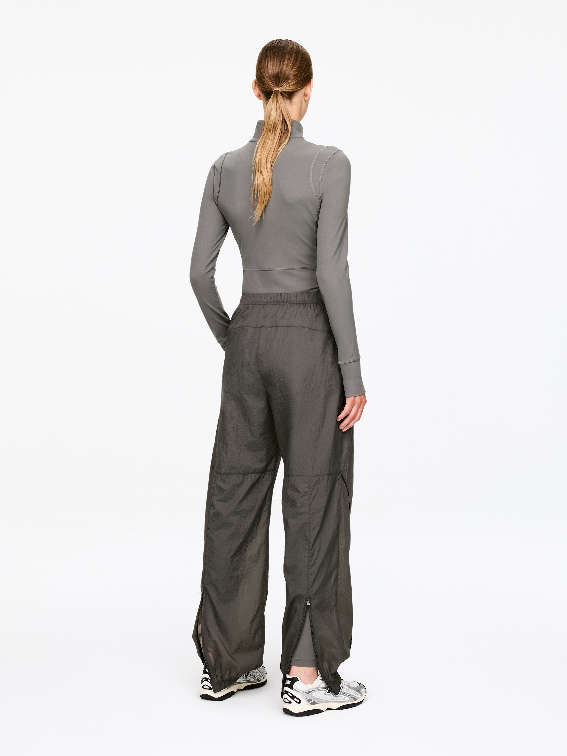 Sheer Ripstop Trousers - Dark Grey - Oversized - Women - StillMedia/Lookbook - 7