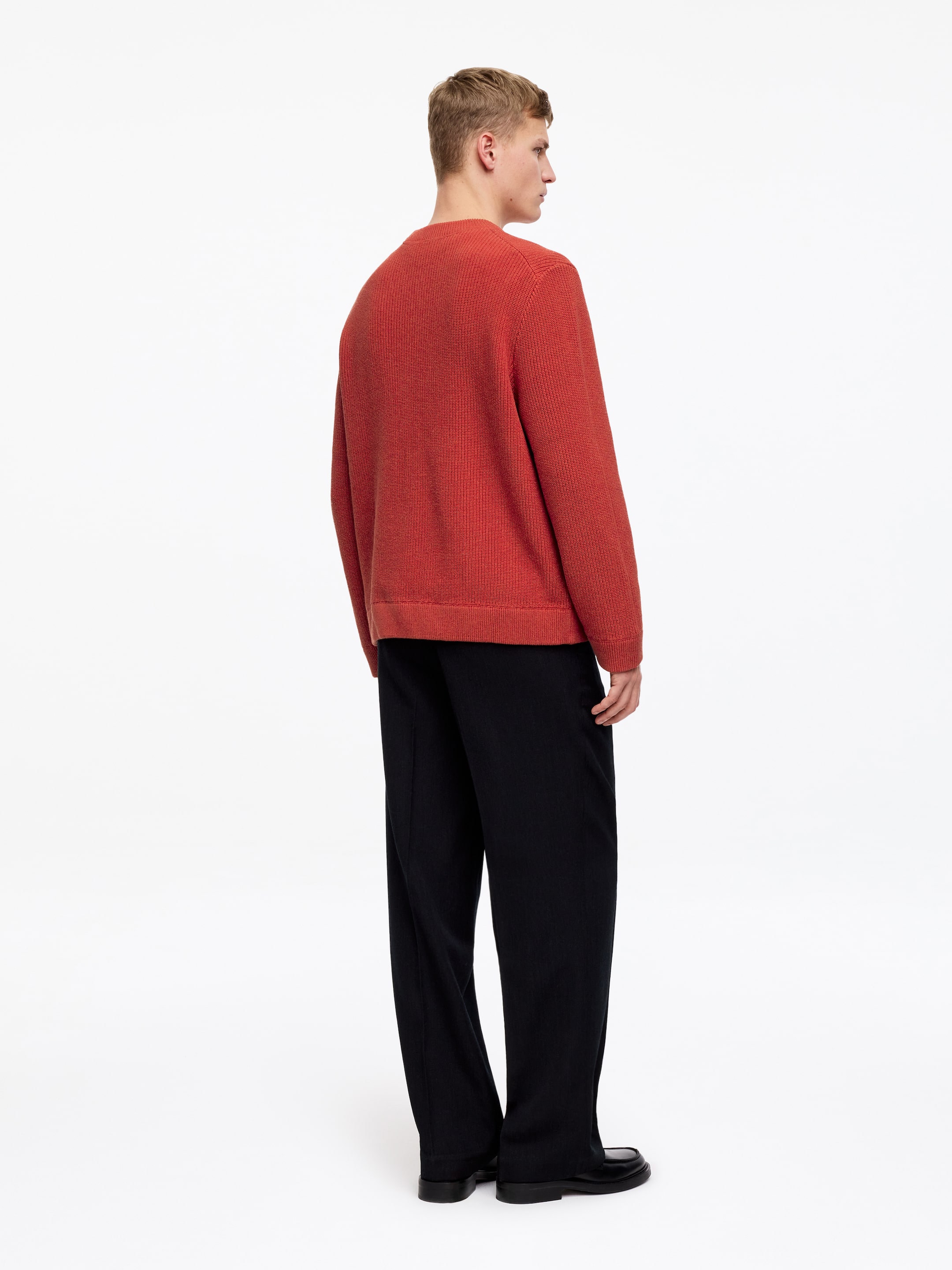 Pull en coton et lin - Rouge - Relaxed fit - Homme - StillMedia/Lookbook - 5