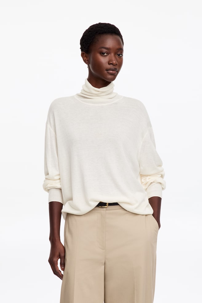 Jersey de cuello vuelto de lana y lyocell - Blanco roto - 1