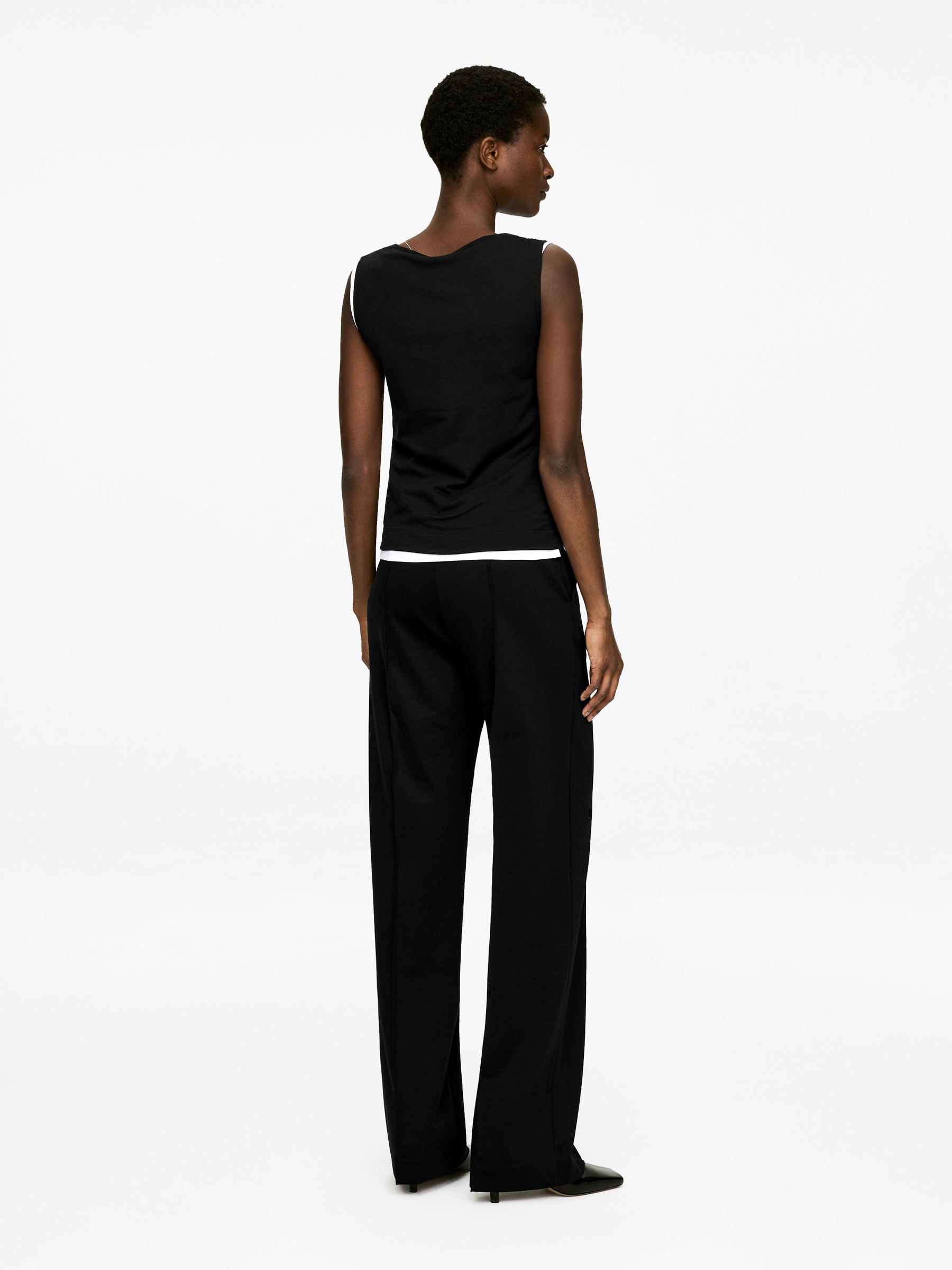 Pintuck Trousers - Black - Regular fit - Women - StillMedia/Lookbook - 3