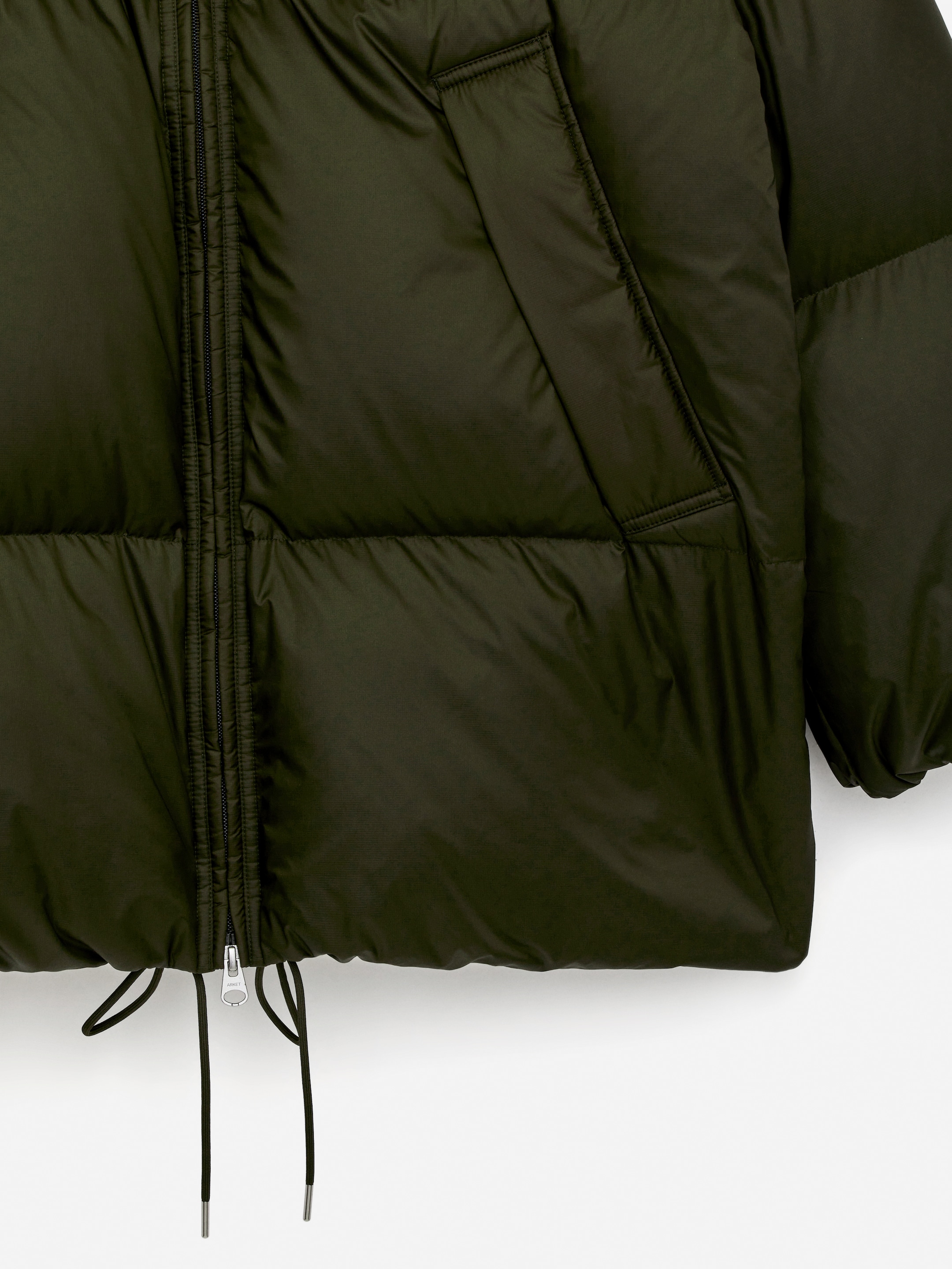 Pufferjacka i Upcycled Down - Mörkgrön - Oversized - Women - StillMedia/DescriptiveDetail - 2