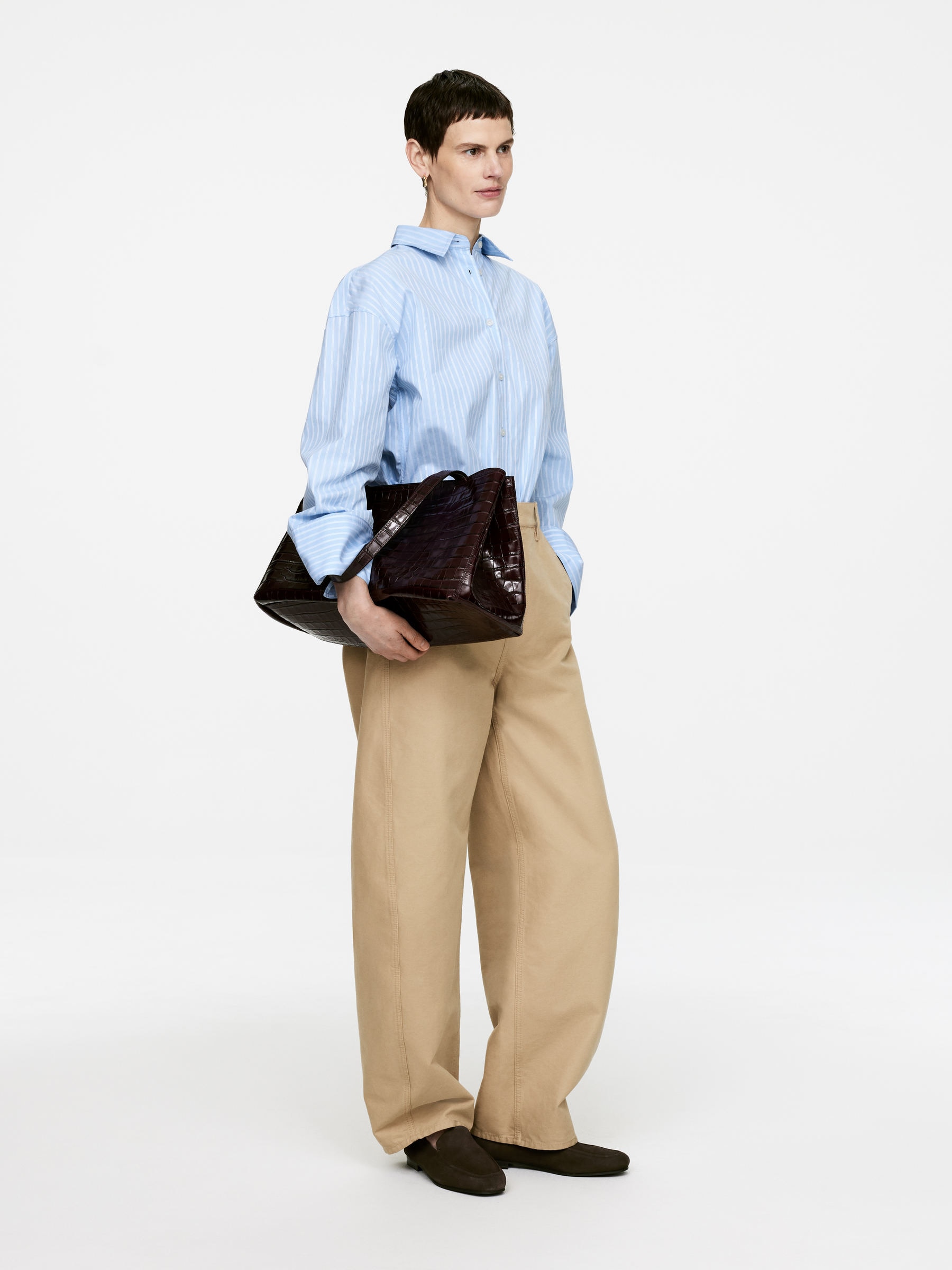 Wide-Sleeve Cotton Shirt - Light Blue - Relaxed fit - Women - StillMedia/Lookbook - 5