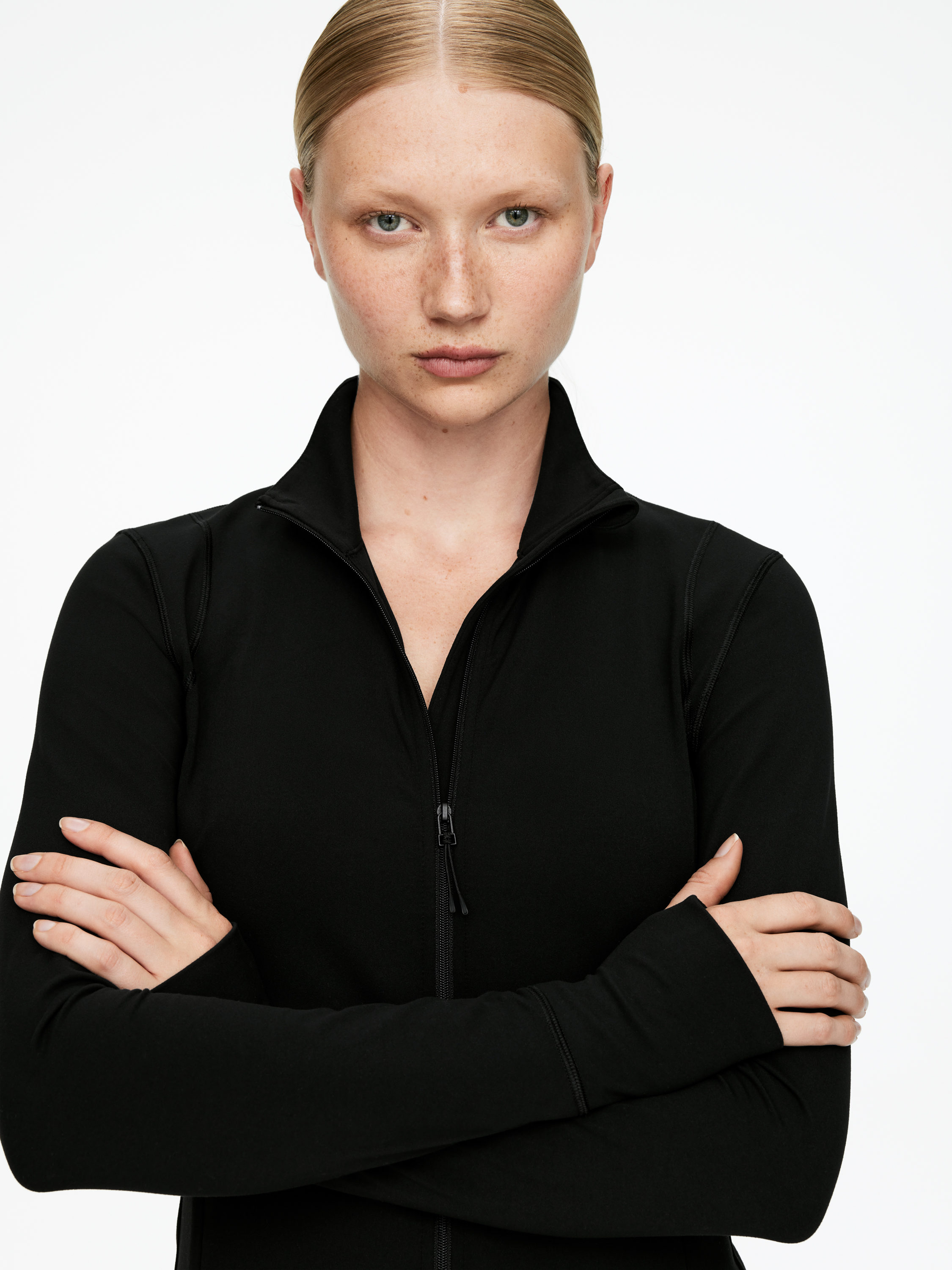 Soft Stretch Zip Jacket - Black - Slim fit - Women - StillMedia/Lookbook - 3