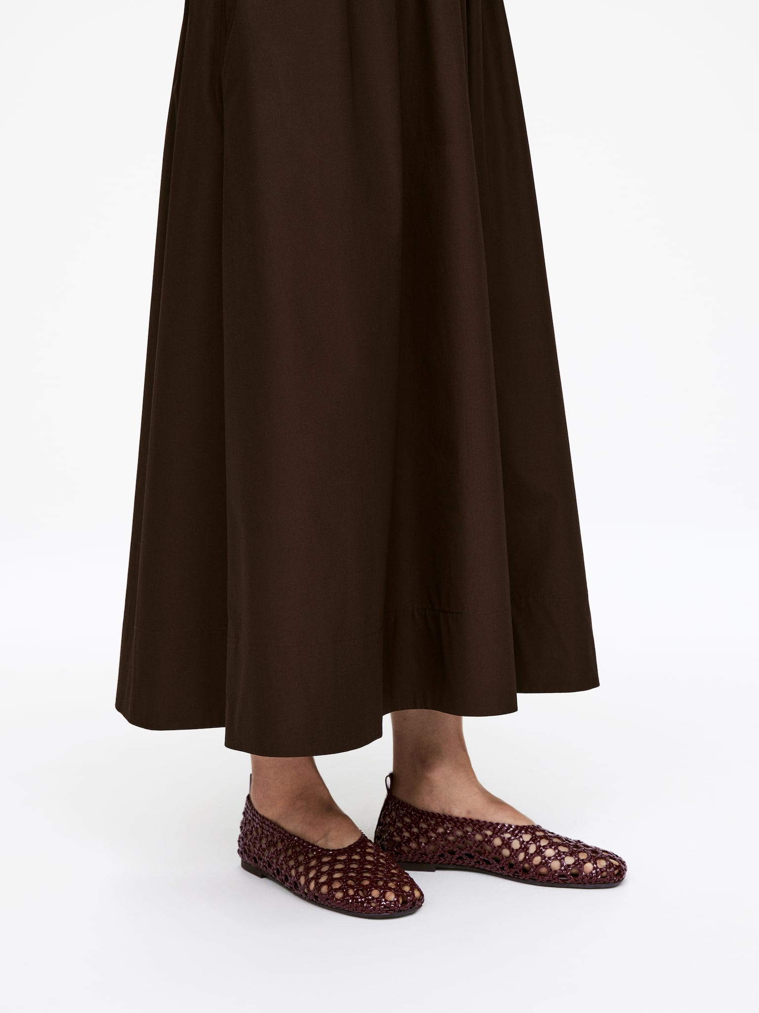 Woven Patent Leather Flats - Dark Red
