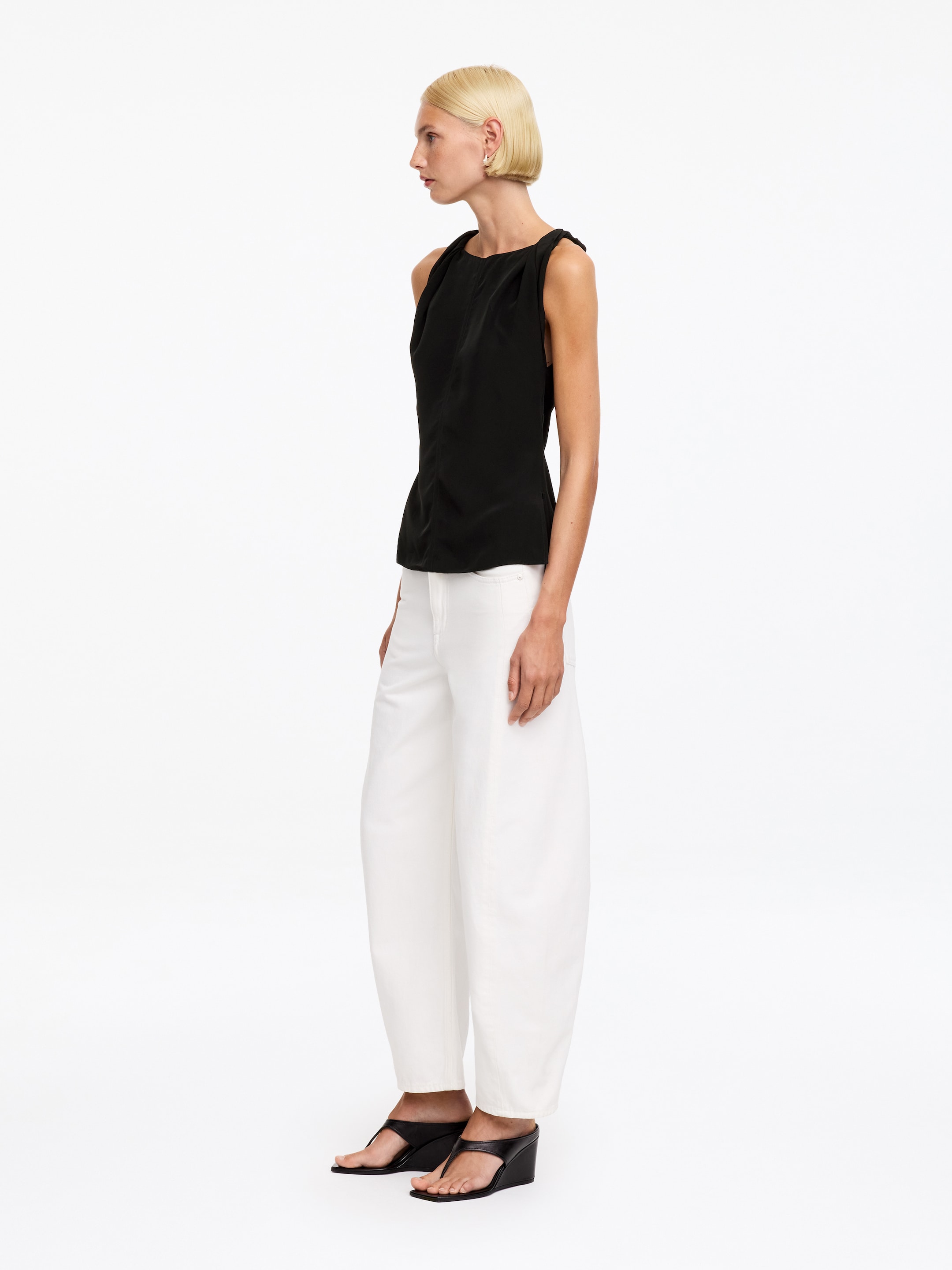 Top con spalline ritorte - Nero - Regular fit - Women - StillMedia/Lookbook - 5