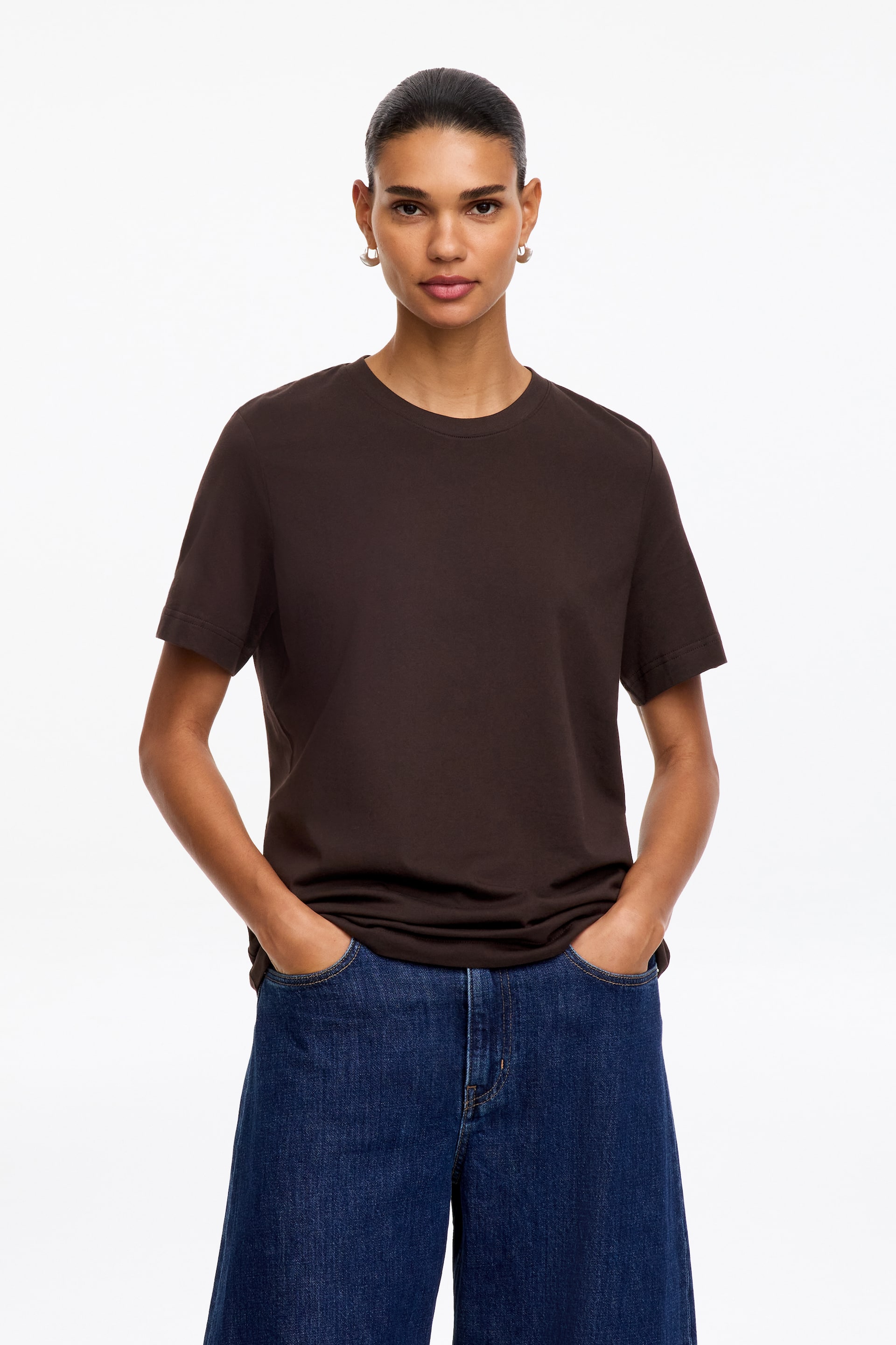 Zobacz większy obraz: T-shirt Signature z krótkim rękawem - Brązowy - ONA | H&M PL 1