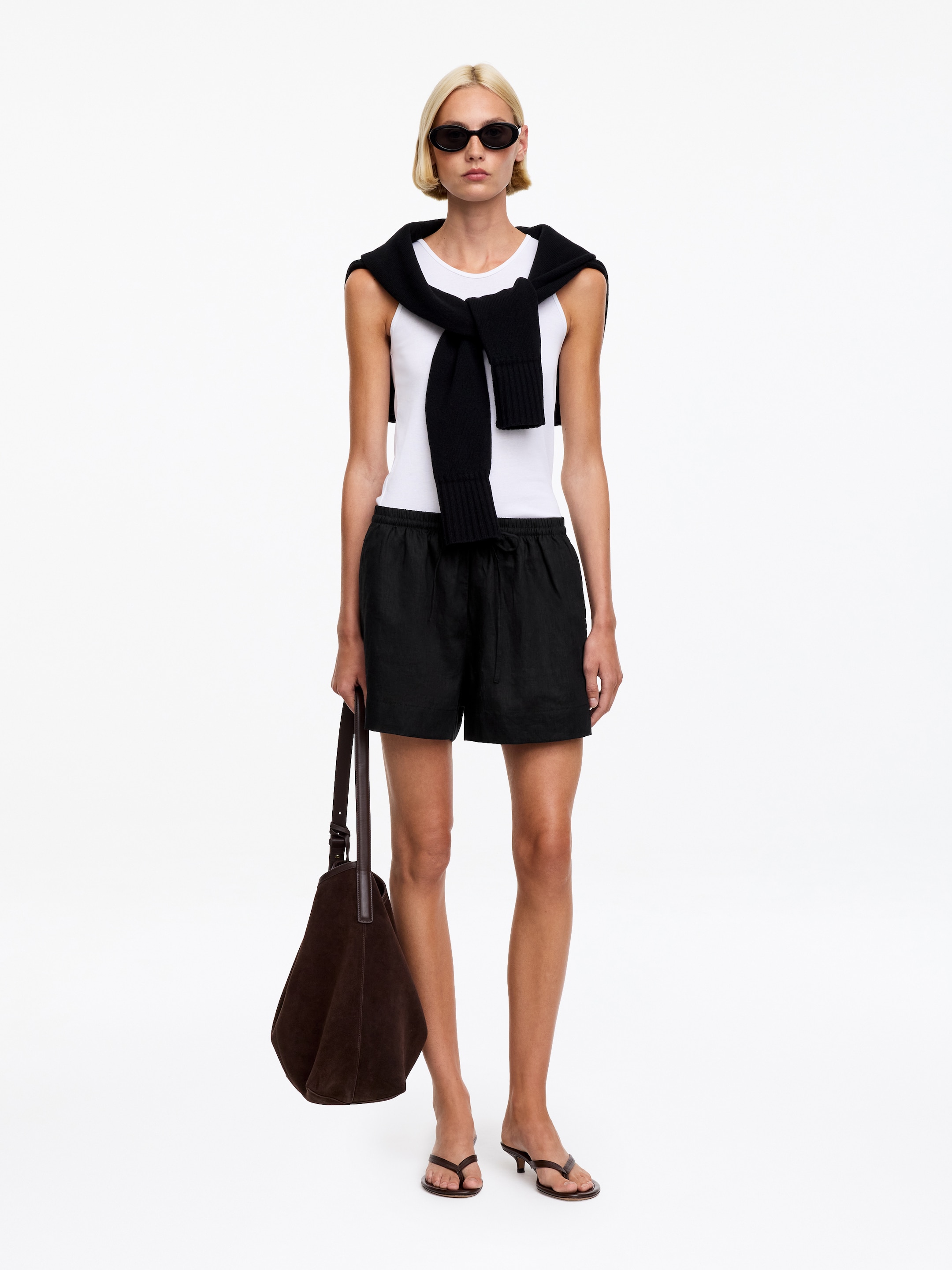 Drawstring Linen Shorts - Black - Oversized - Women - StillMedia/Lookbook - 8