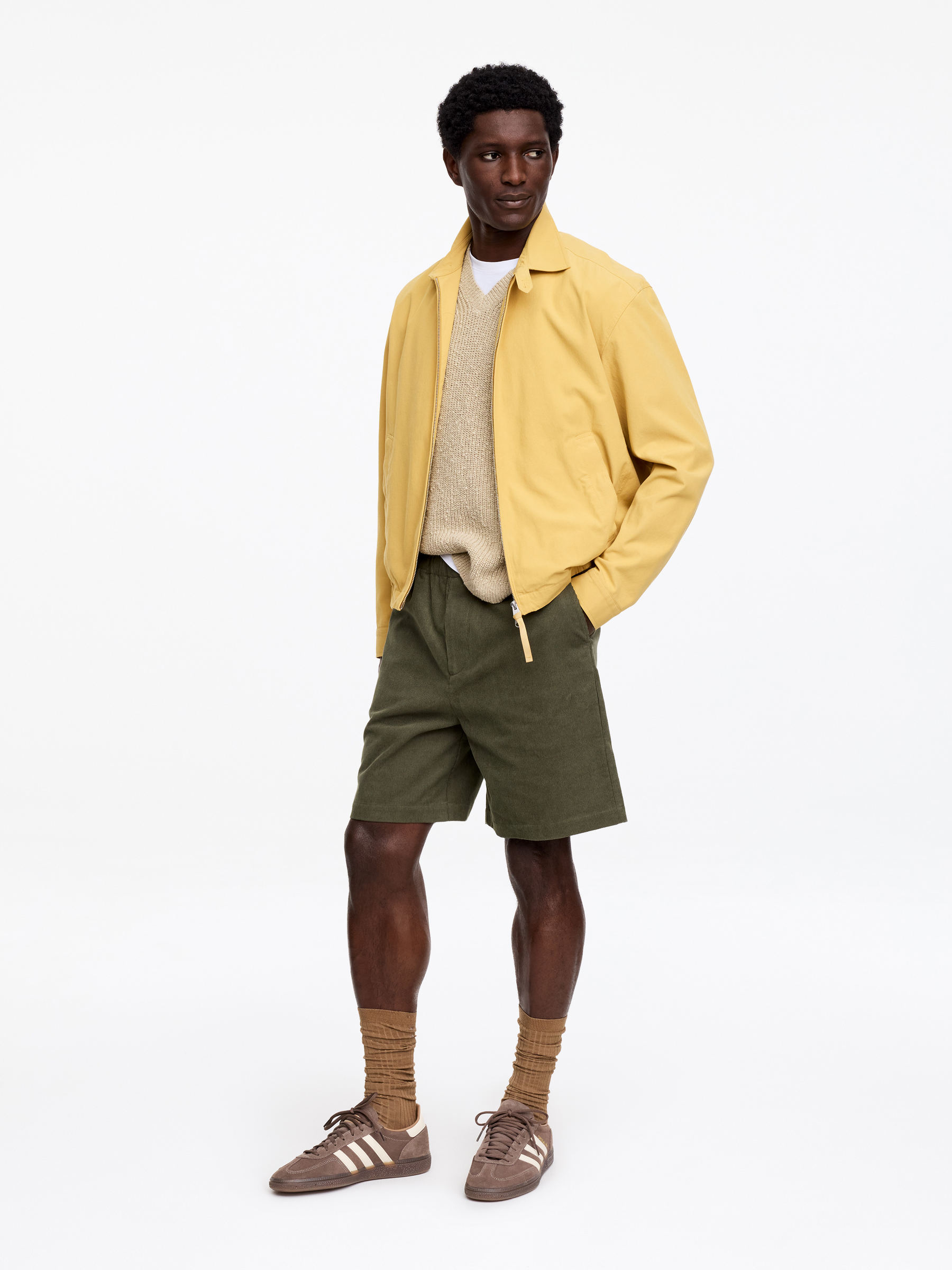Corduroy Shorts - Green - Relaxed fit - Men - StillMedia/Lookbook - 4