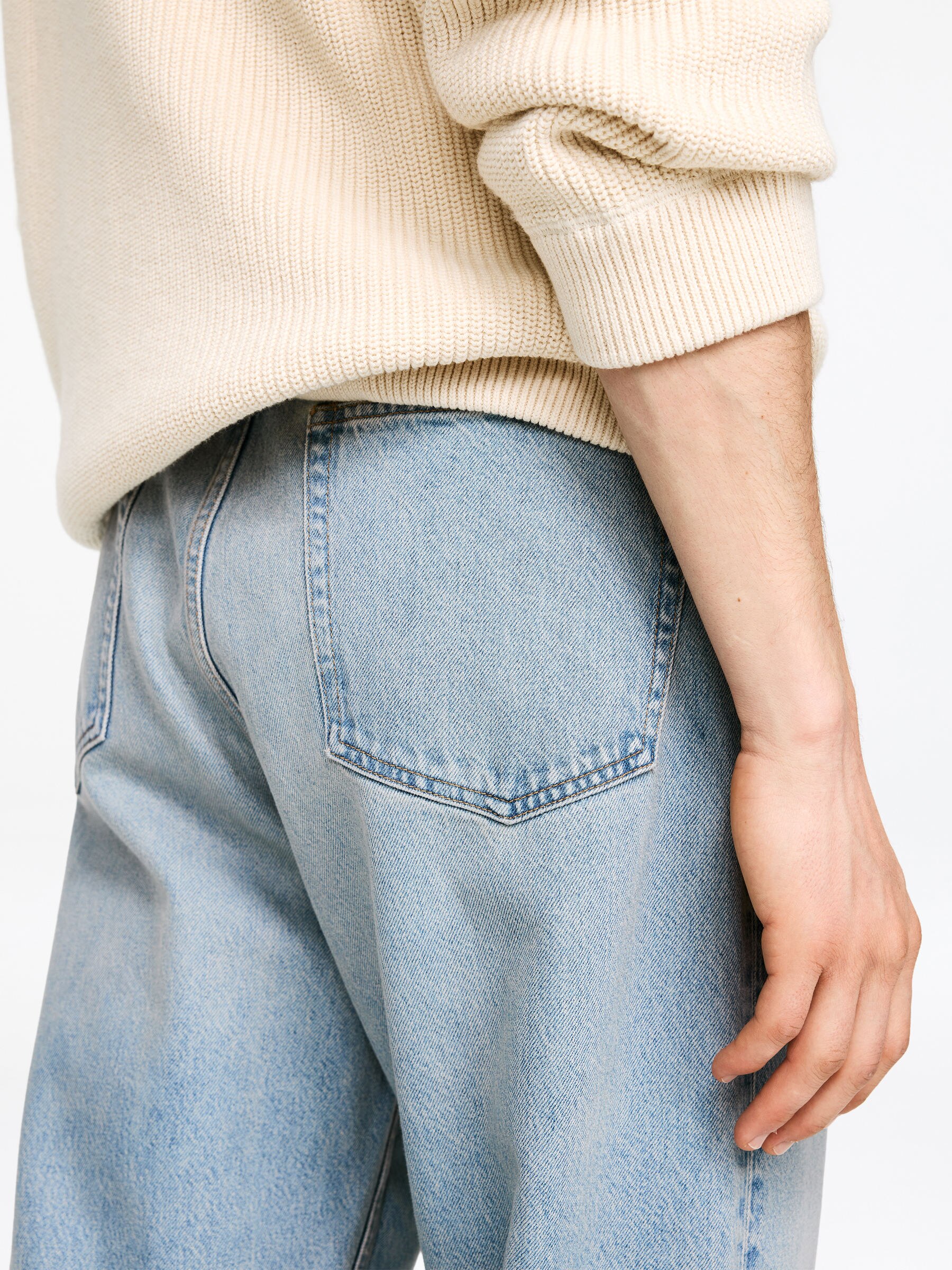 MIST Wide Jeans - Mid Blue - Loose fit - Men - StillMedia/Lookbook - 12