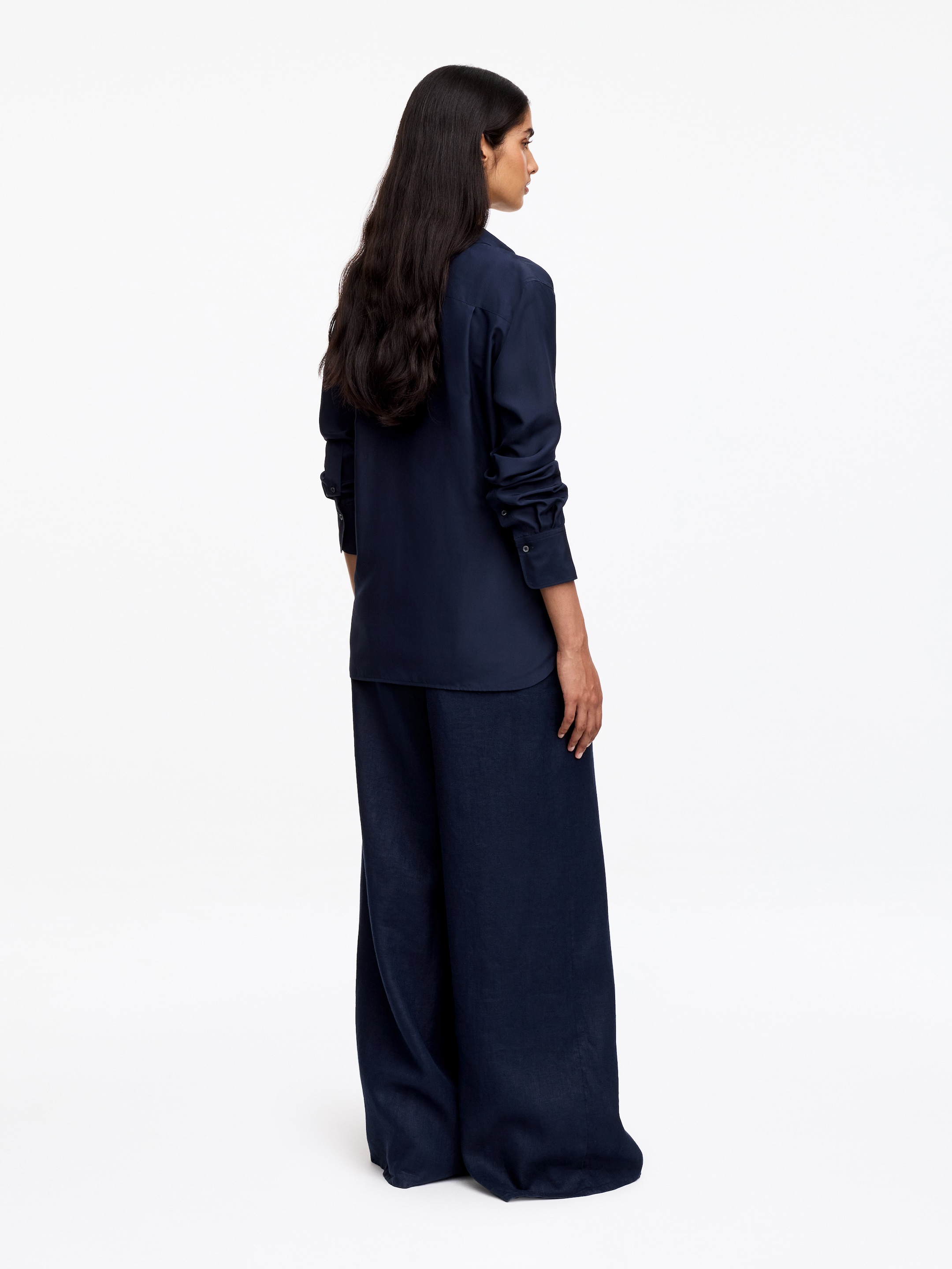 Silk Shirt - Dark Blue - Slim fit - Women - StillMedia/Lookbook - 3