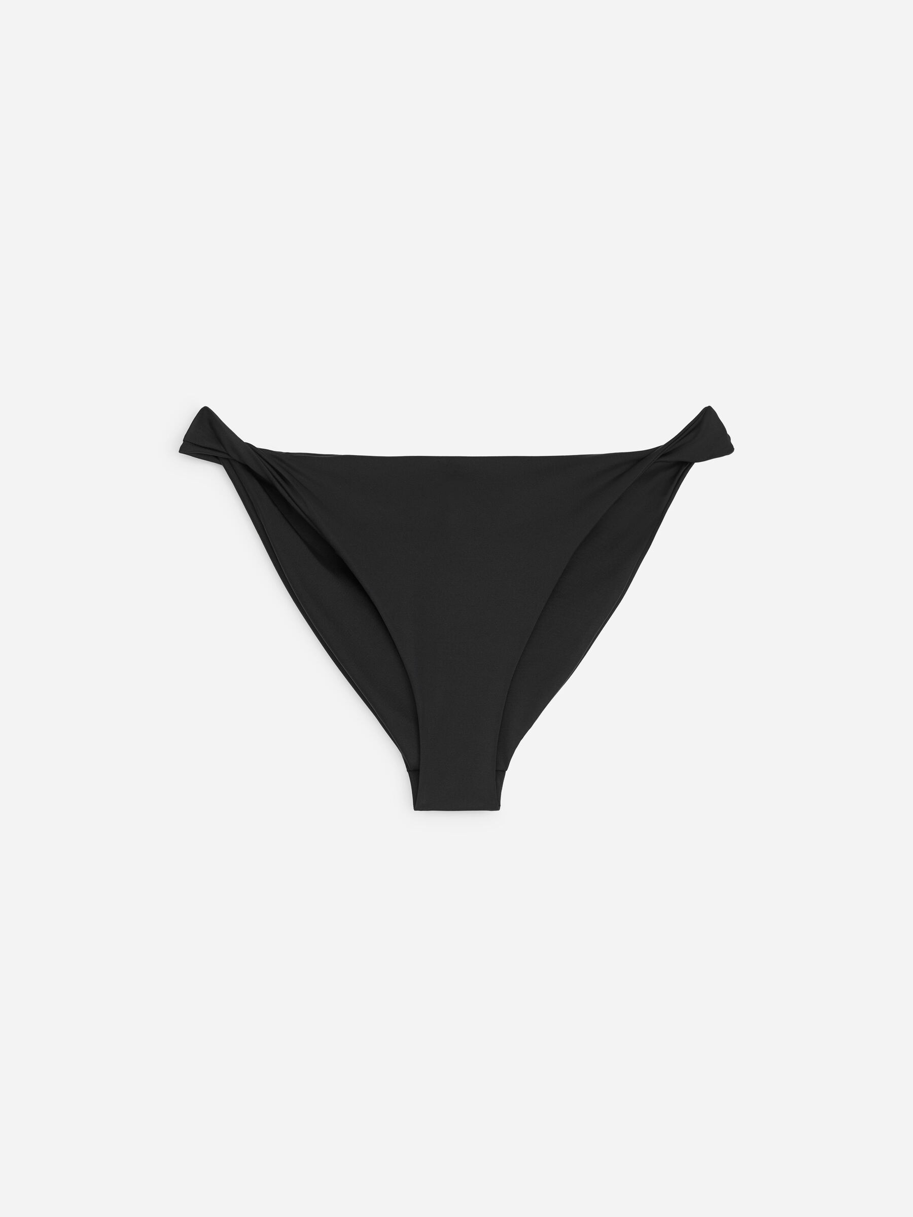 Low-Waist Bikini Briefs - Black - Women - StillMedia/DescriptiveStillLife - 1