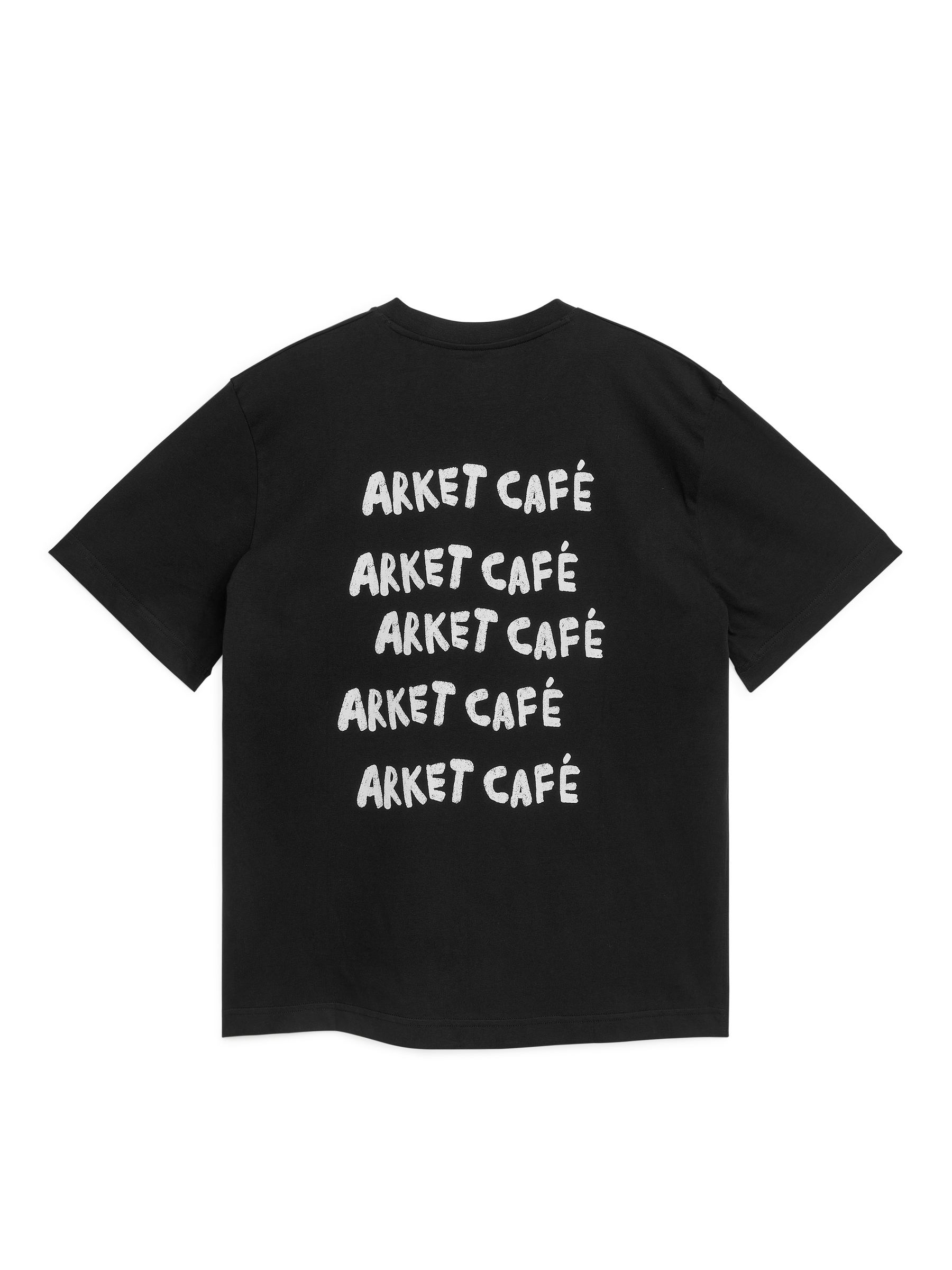 T-Shirt ARKET CAFÉ - Schwarz - Regular Fit - Café - StillMedia/DescriptiveStillLife - 3